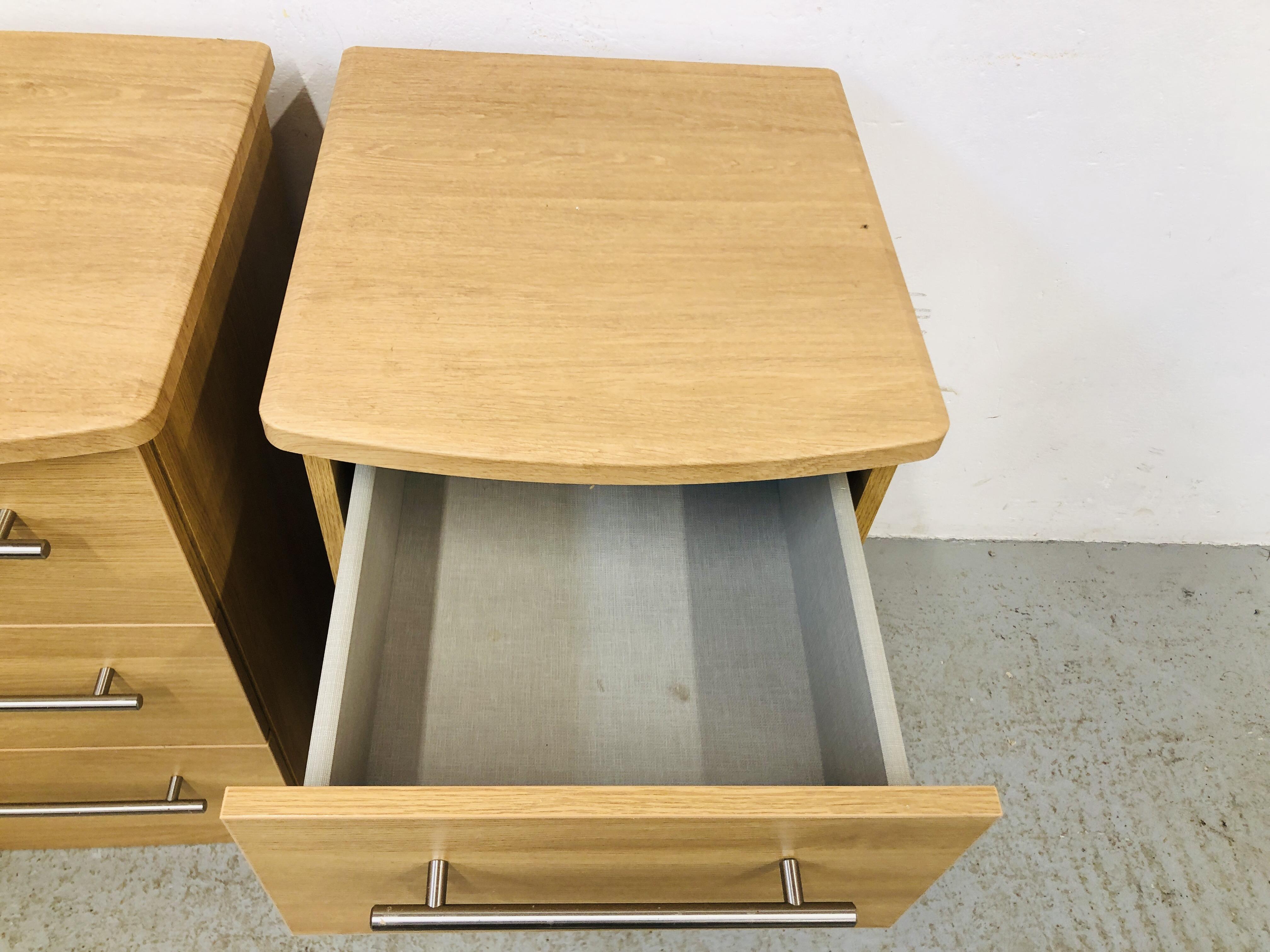 PAIR OF MODERN LIGHT OAK FINISH THREE DRAWER BEDSIDE CHESTS - Image 2 of 6