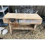 A WOODEN CARPENTRY WORKSHOP BENCH FITTED WITH RECORD 52E VICE L 153CM, D 61CM,