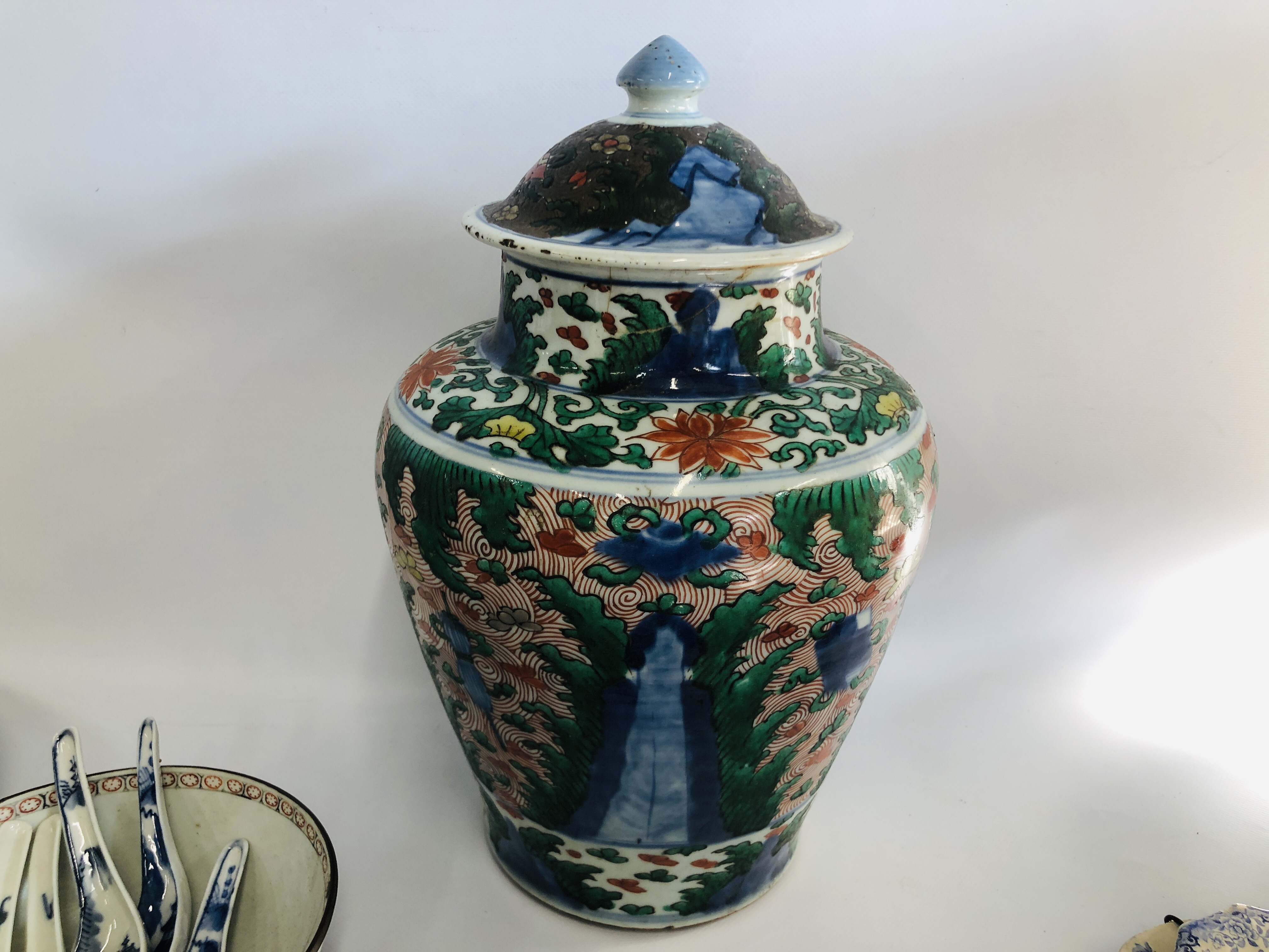 COLLECTION OF MAINLY CHINESE BLUE AND WHITE AND POLYCHROME PIECES, - Image 6 of 21