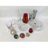 COLLECTION OF ASSORTED QUALITY GLASSWARE TO INCLUDE PAIR OF GRADUATED GREY DESIGNER VASES,