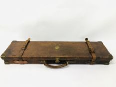 OAK AND LEATHER 28 / 30" SIDE BY SIDE GUN CASE WITH B. HALLIDAY AND CO. LTD OF LONDON CASE LABEL.