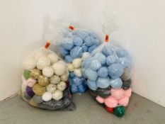 3 LARGE BAGS CONTAINING A MIXTURE OF WOOL