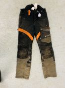 1 X PAIR OF STIHL SIZE SMALL CHAINSAW SAFETY TROUSERS A/F