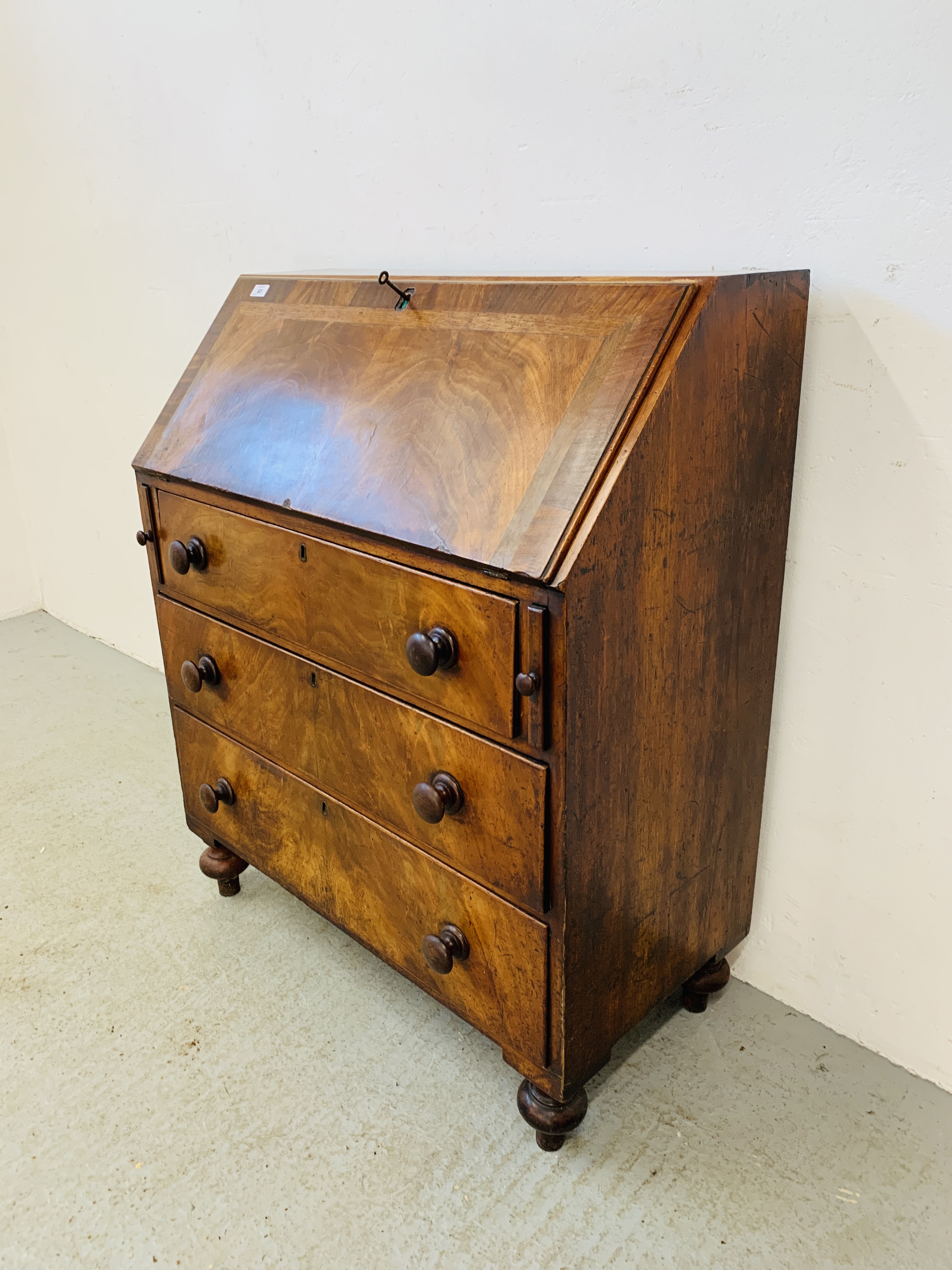 A VICTORIAN MAHOGANY 3 DRAWER FALLING FRONT BUREAU - W 90CM. D 45CM. H 111CM. - Image 2 of 9