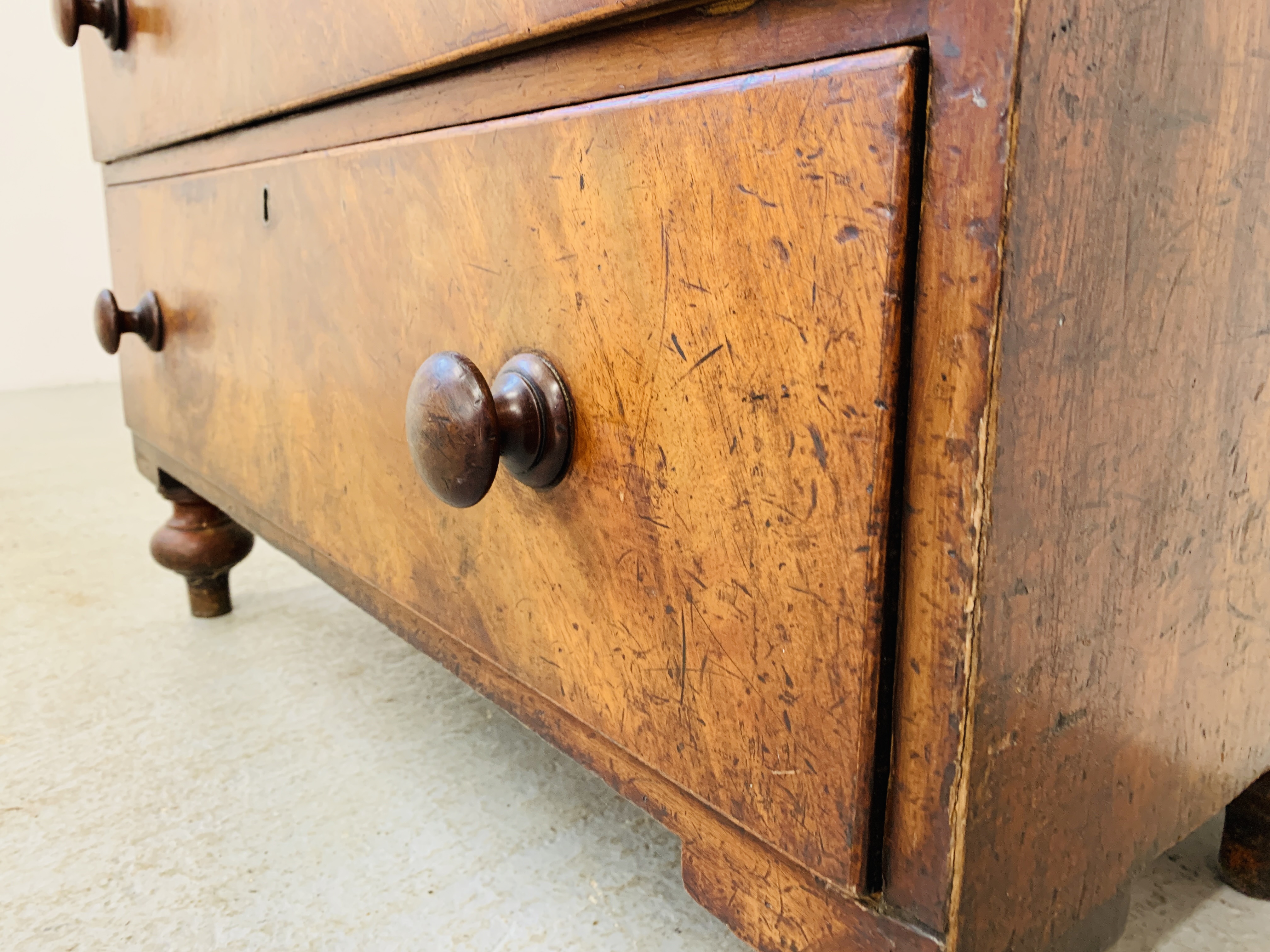 A VICTORIAN MAHOGANY 3 DRAWER FALLING FRONT BUREAU - W 90CM. D 45CM. H 111CM. - Image 9 of 9