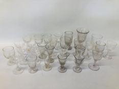 A COLLECTION OF 27 ASSORTED VINTAGE GLASSES AND ONE MEASURE