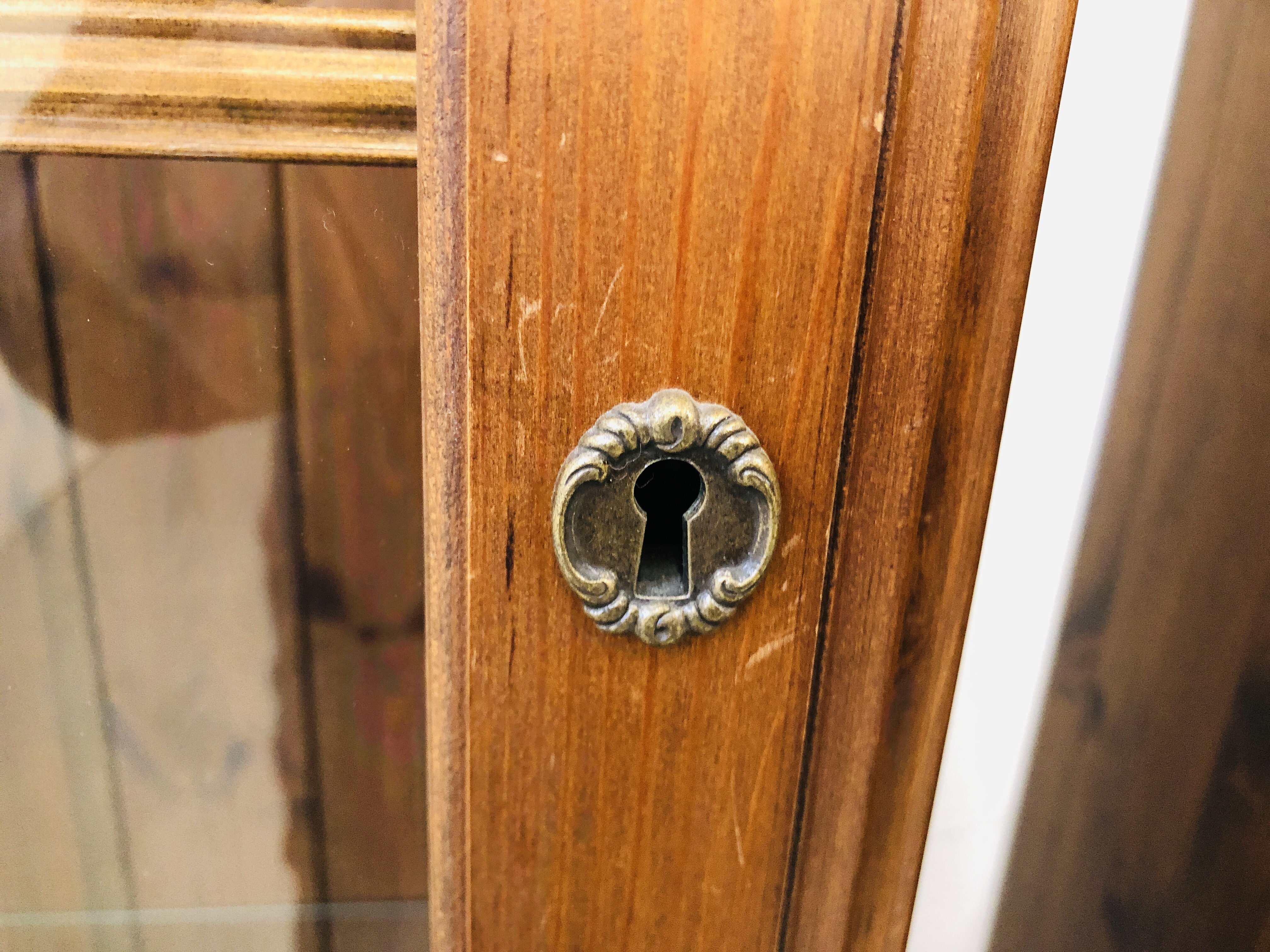 A PAIR OF DUCAL HONEY PINE GLAZED CABINETS WITH CABINET BASES EACH W 51CM. D 44CM. H 89CM. - Image 8 of 12