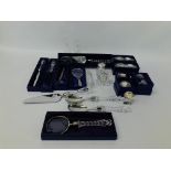 COLLECTION OF BOXED EDINBURGH CRYSTAL TO INCLUDE A CAKE SLICE, MAGNIFYING GLASS, LETTER OPENER,
