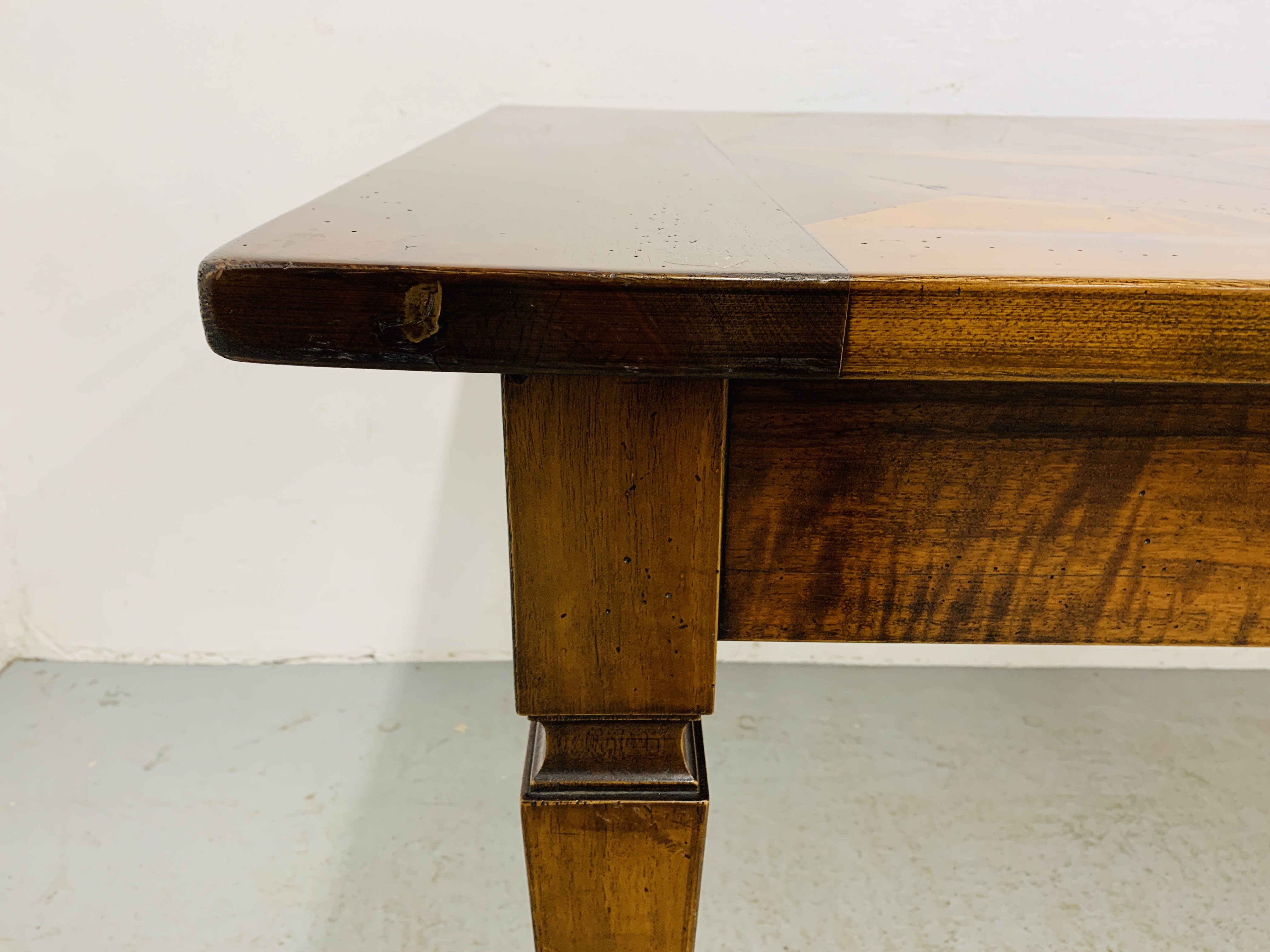 A MODERN HARDWOOD DINING TABLE WITH INLAID SECTIONAL DESIGN TOP 1.8M X 80CM. - Image 8 of 10