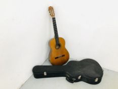 A HAROLD PETERSON CONCERT GUITAR IN TRANSIT CASE (1967)