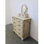 A VICTORIAN ANTIQUE FRENCH STYLE 2 OVER 3 DRAWER CHEST WITH ORNATE CARVED DETAIL TO END AND
