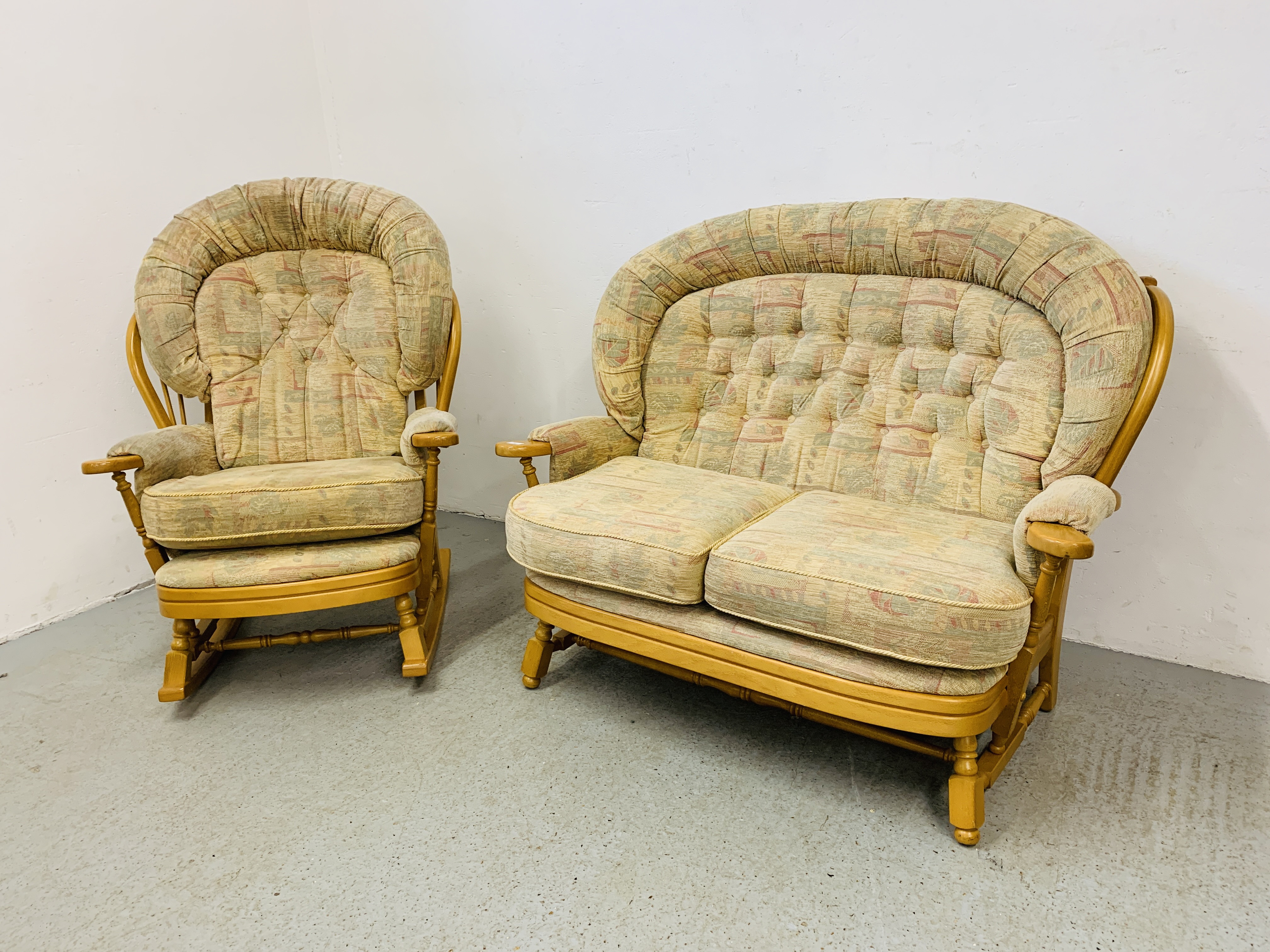 AN ERCOL STYLE COTTAGE SUITE WITH BEECH WOOD FRAME COMPRISING OF 2 SEATER SOFA AND ROCKING CHAIR