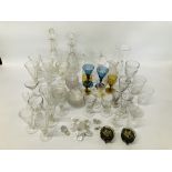 2 X BOXES OF ASSORTED VINTAGE GLASS WARE TO INCLUDE DECANTERS,