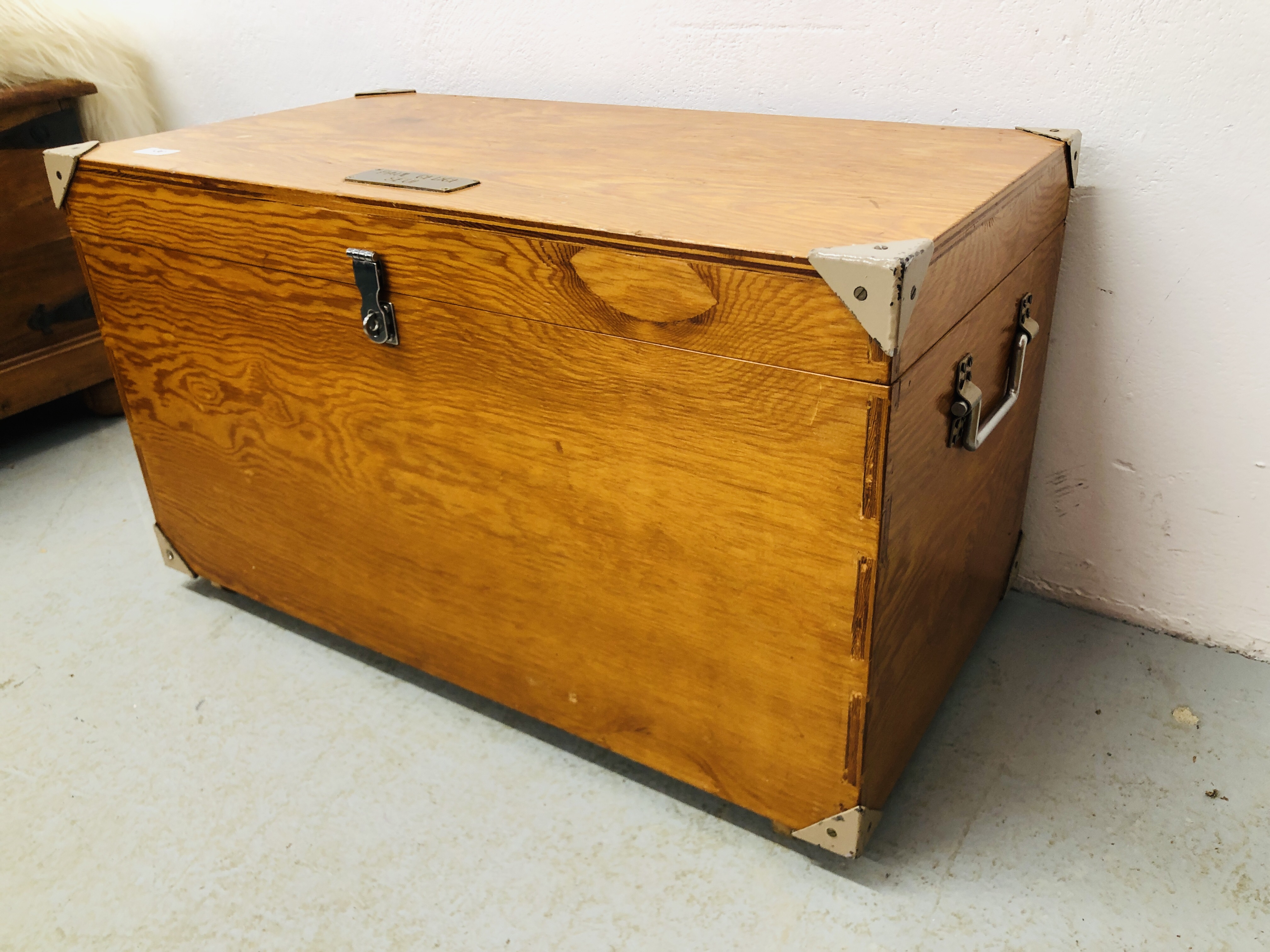 A PINE TOY BOX HINGED TOP METAL LIFTING HANDLES AND LATCH, W 76CM, H 43CM, - Image 2 of 10