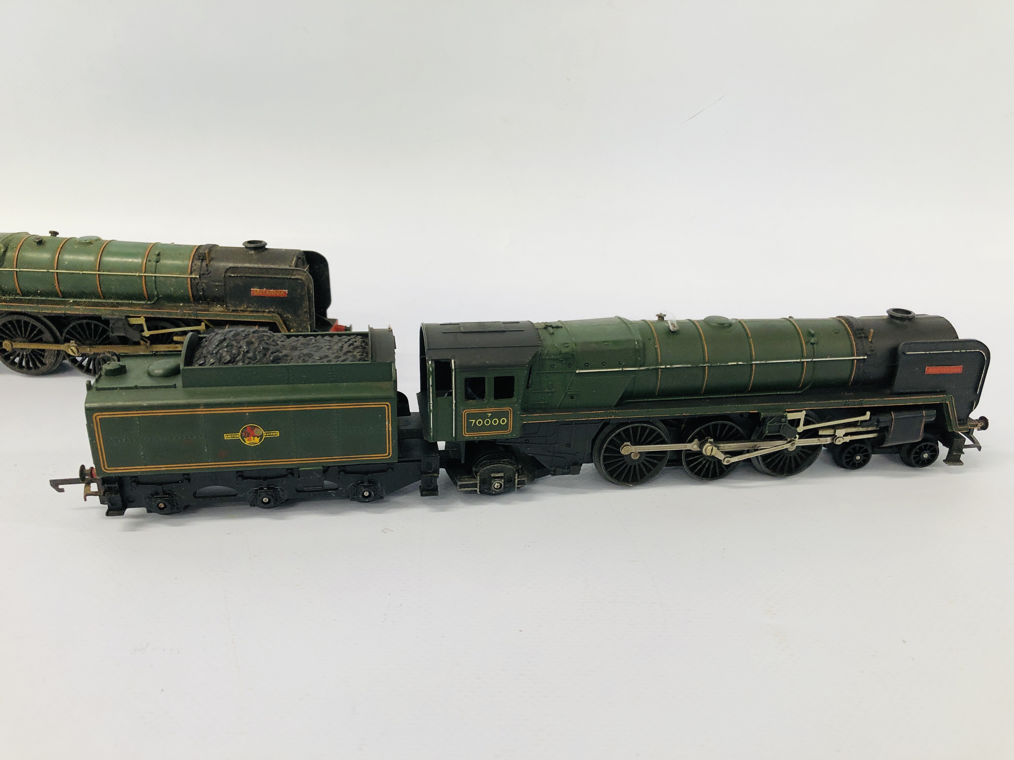 2 X TRIANG 00 GAUGE LOCOMOTIVES AND TENDERS INCLUDING BRITTANIA - Image 10 of 14