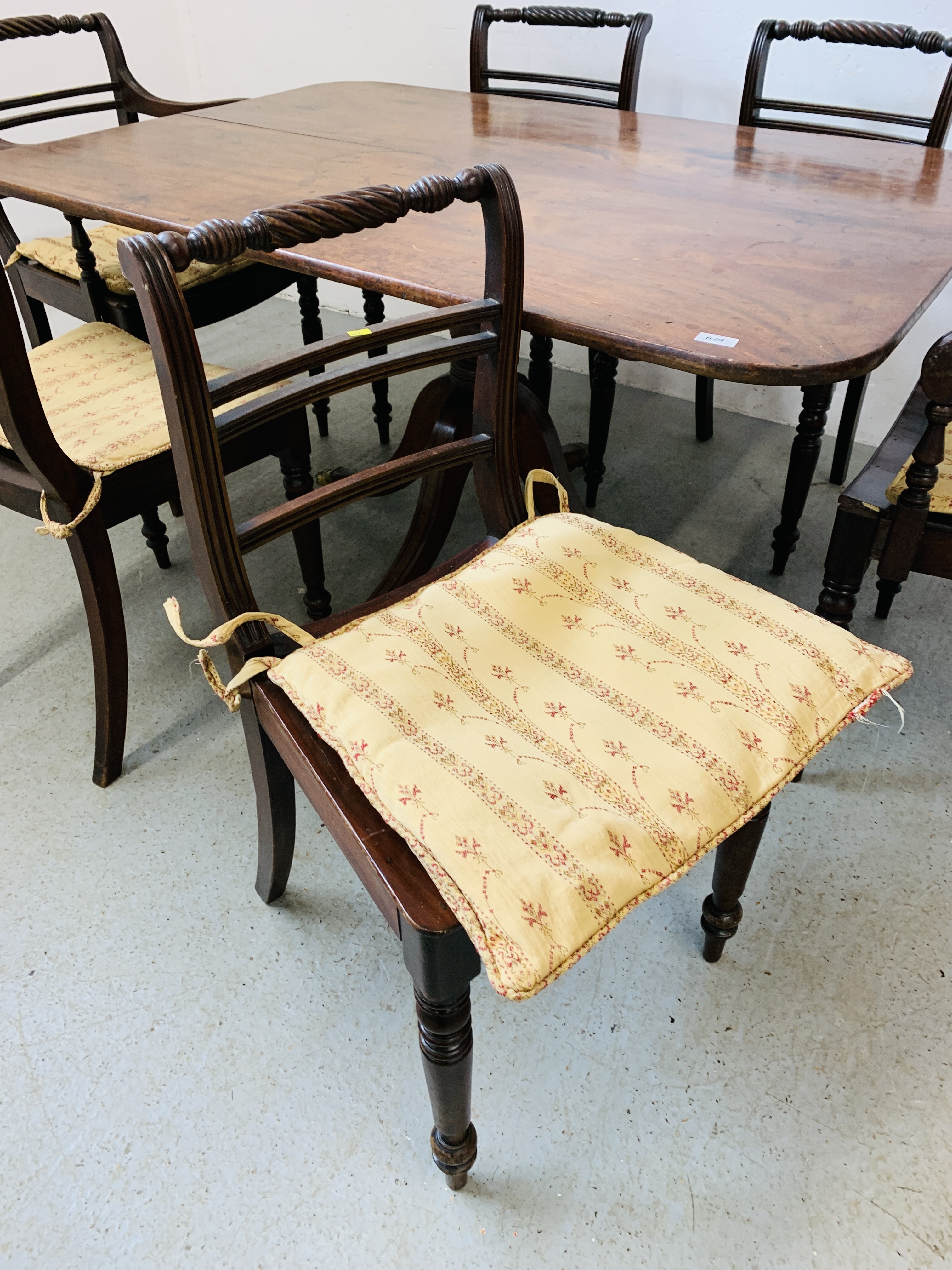 A SET OF 6 REGENCY MAHOGANY ROPE BACK DINING CHAIRS, 4 SIDE 2 CARVER, (1 CARVER A/F, - Image 5 of 12