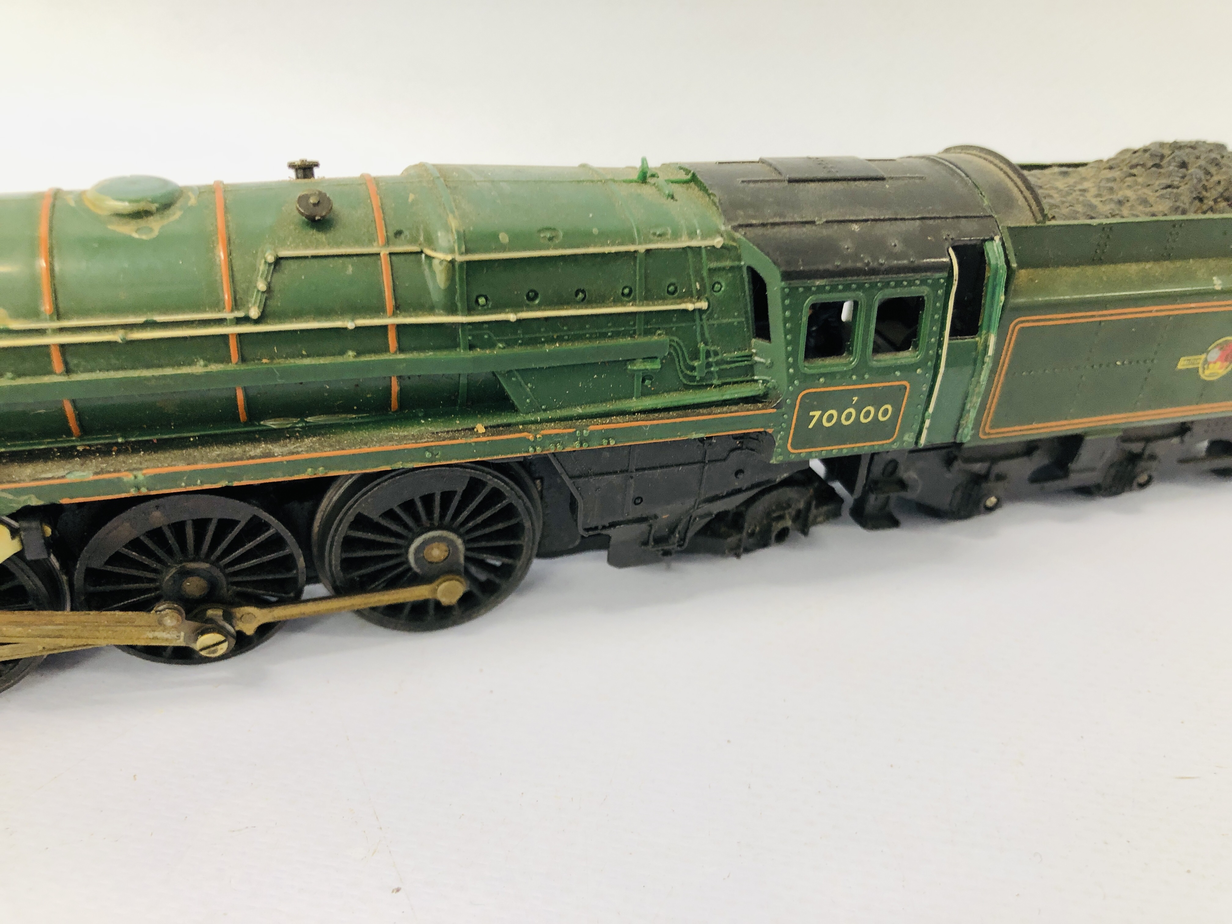 2 X TRIANG 00 GAUGE LOCOMOTIVES AND TENDERS INCLUDING BRITTANIA - Image 7 of 14