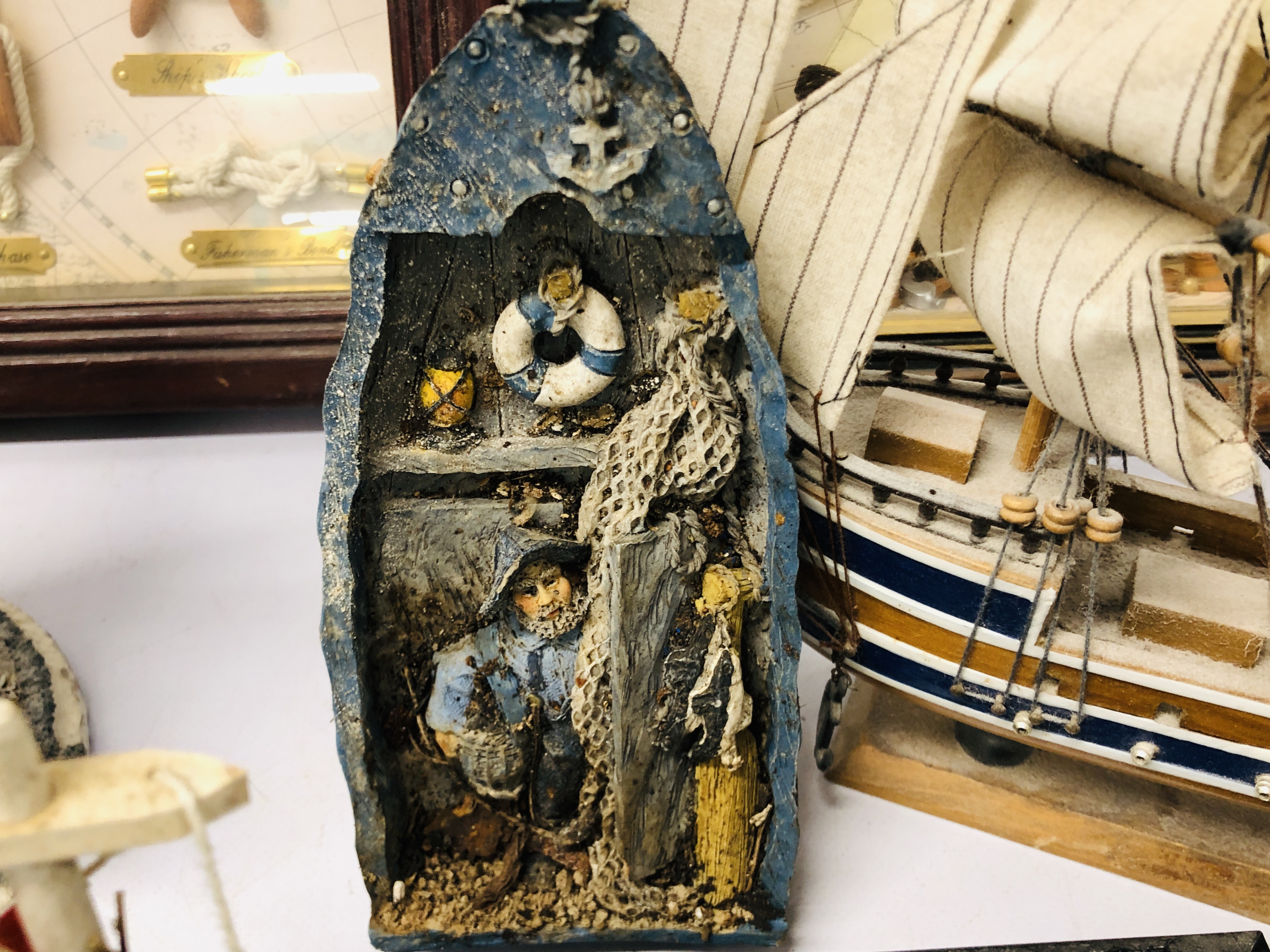 3 NAUTICAL 3D CASED DISPLAYS AND OTHER NAUTICAL ITEMS TO INCLUDE SAILING SHIPS, LIGHTHOUSES ETC. - Image 11 of 11