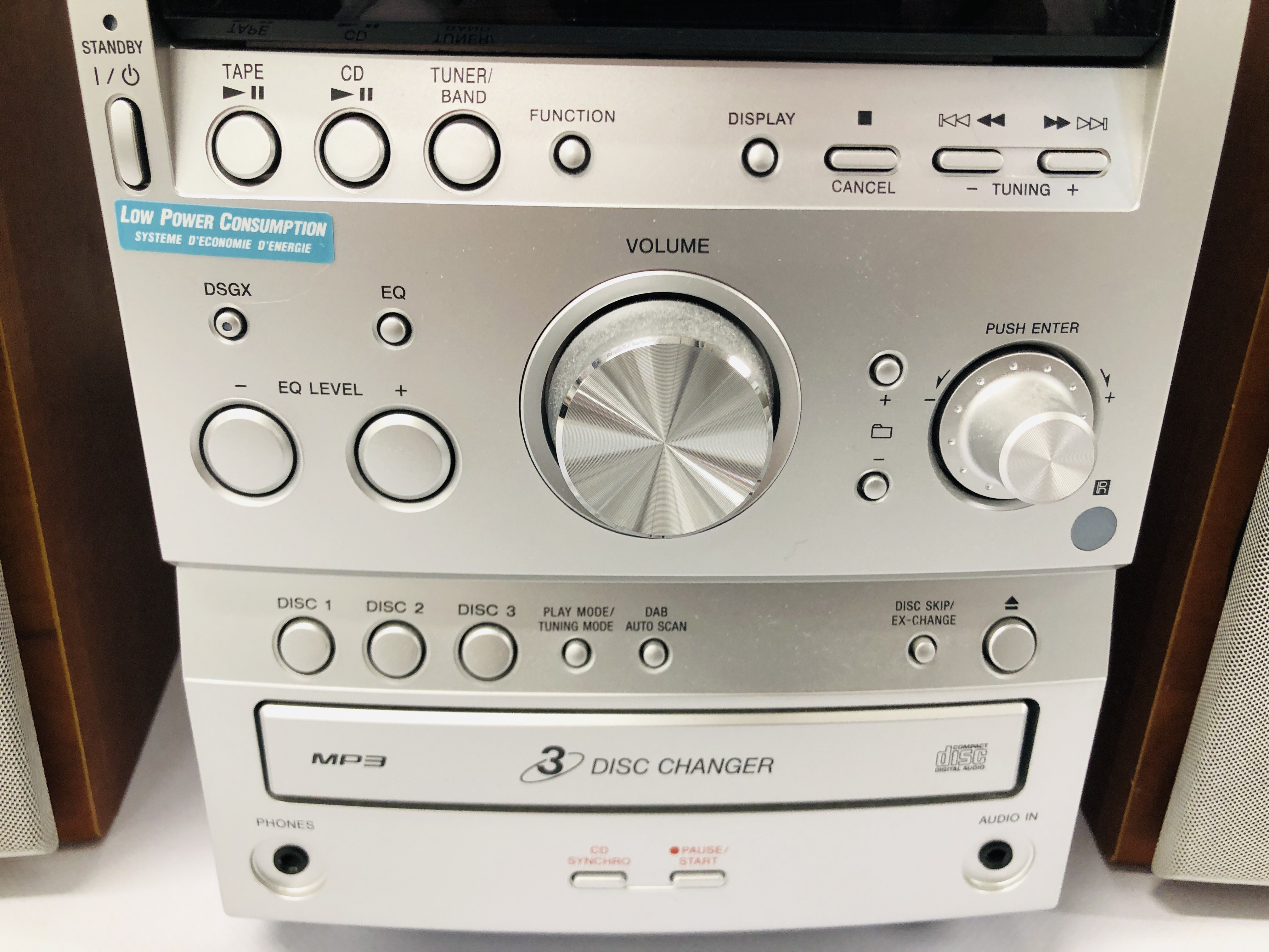 A SONY S-MASTER DAB HI-FI SYSTEM COMPLETE WITH REMOTE - SOLD AS SEEN - Image 4 of 6