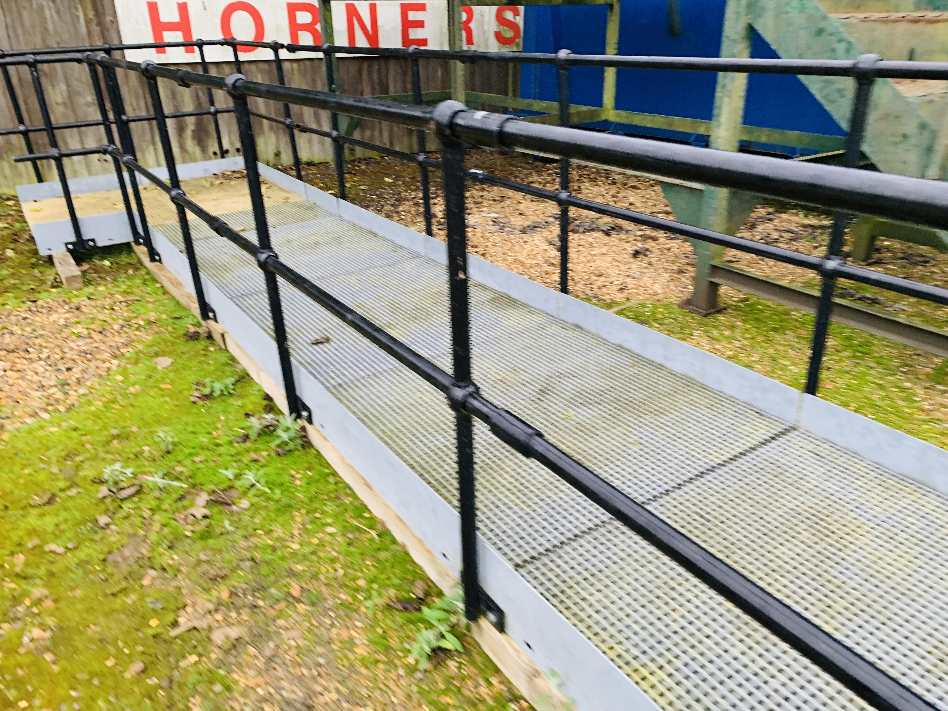 A SECTIONAL GALVANISED STEEL FRAME DISABILITY ACCESS RAMP COMPLETE WITH HANDRAILS AND ADJUSTABLE - Image 2 of 5