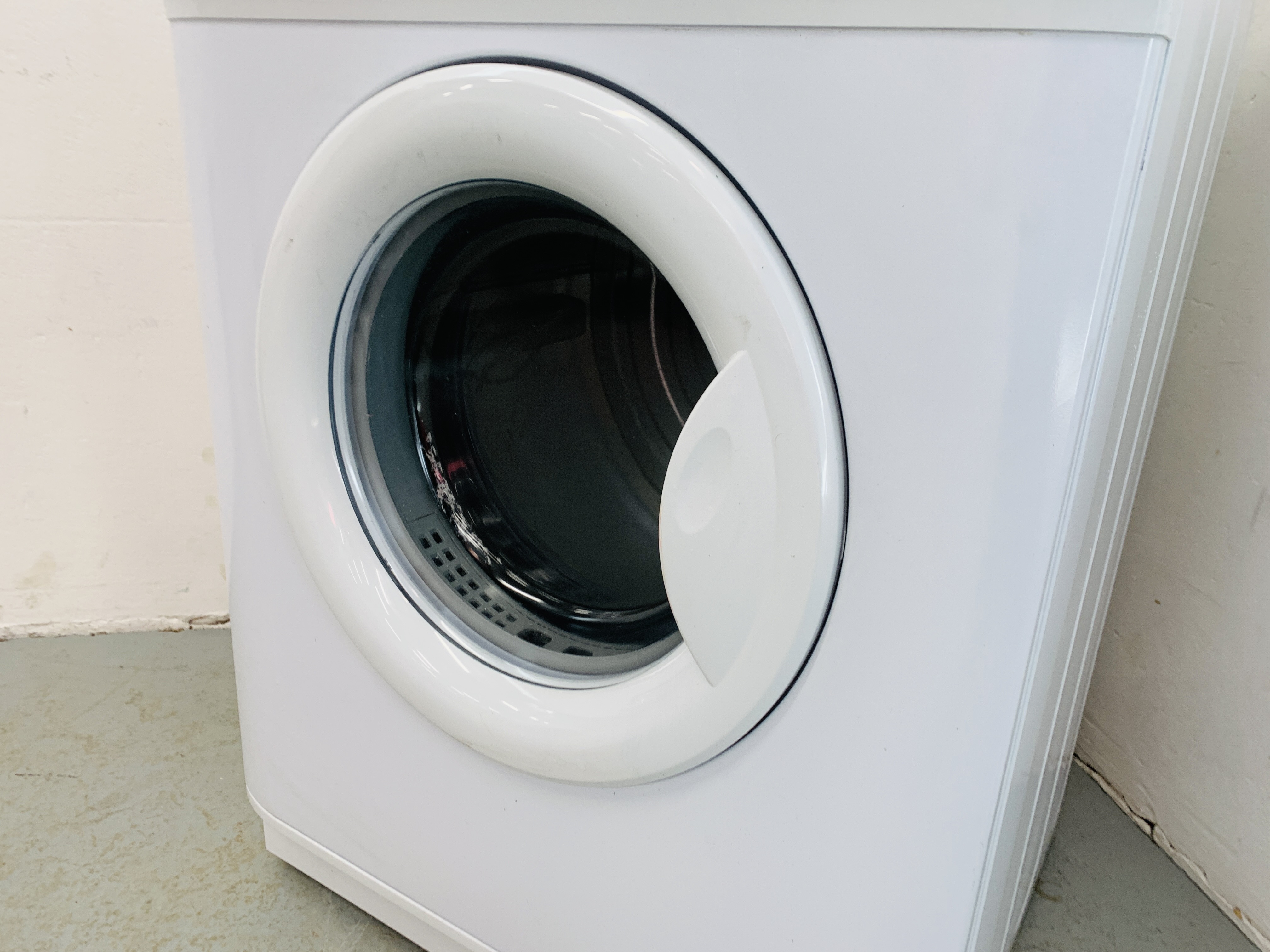 A CREDA SIMPLICITY TUMBLE DRYER - SOLD AS SEEN - Image 4 of 5