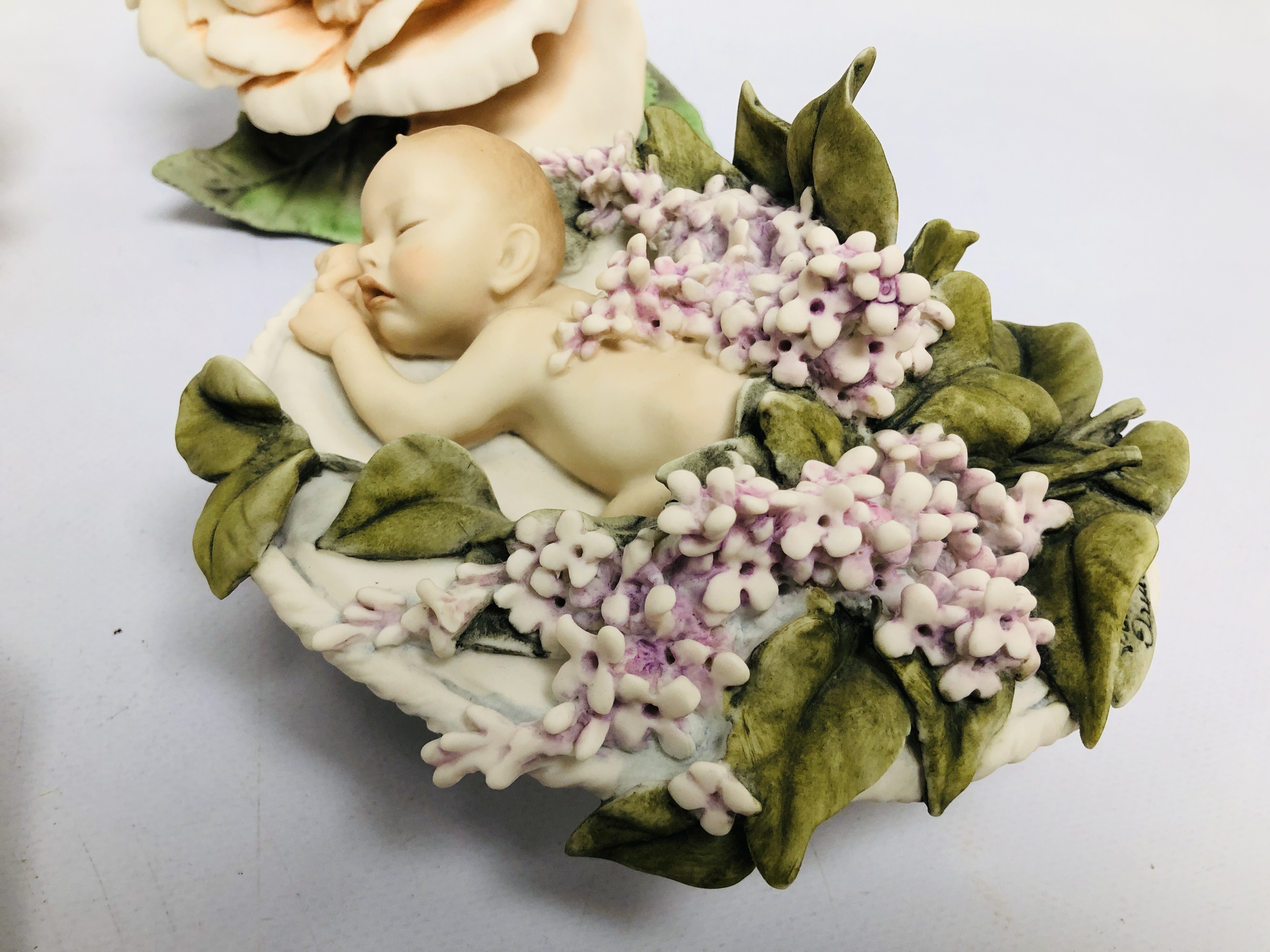 6 BOXED FLORENCE SLEEPING BABY FIGURES TO INCLUDE WATER LILY BABY, ROSE BABY, DAISY BABY, - Image 6 of 8