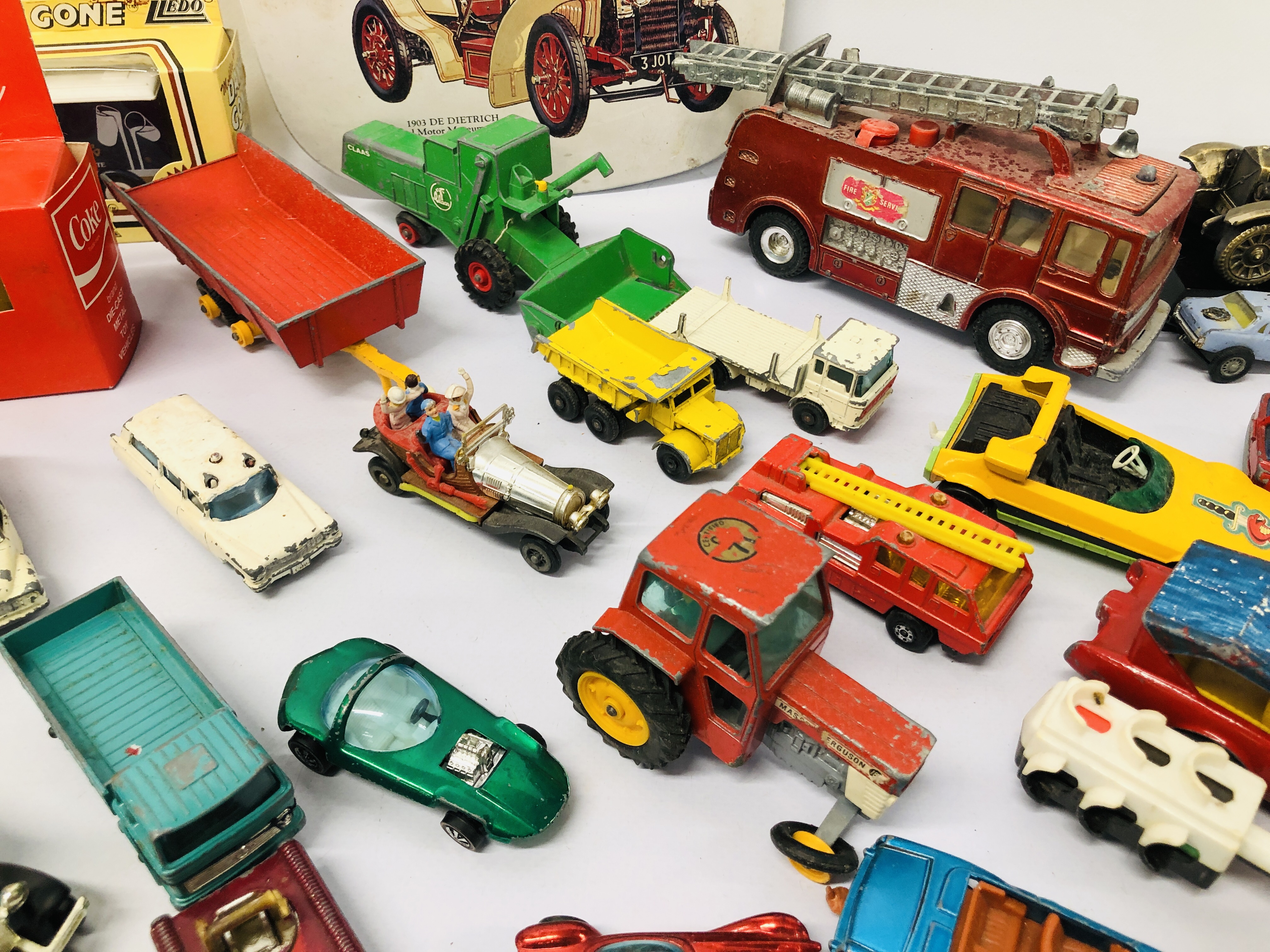 A COLLECTION OF DIE-CAST VEHICLES TO INCLUDE CORGI, LLEDO, MATCHBOX, - Image 7 of 22