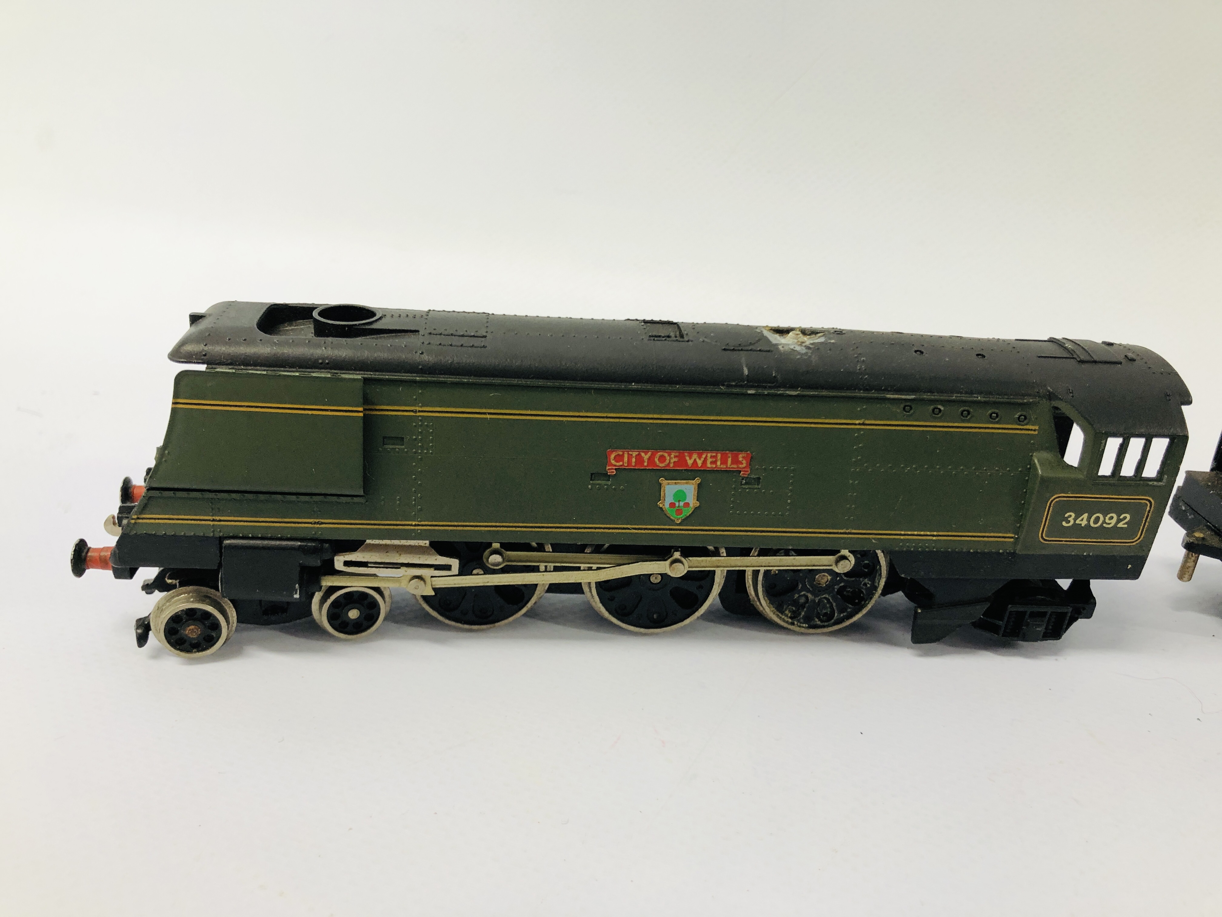 3 X WRENN 00 GAUGE LOCOMOTIVES AND TENDERS TO INCLUDE CITY OF WELLS, - Image 6 of 14