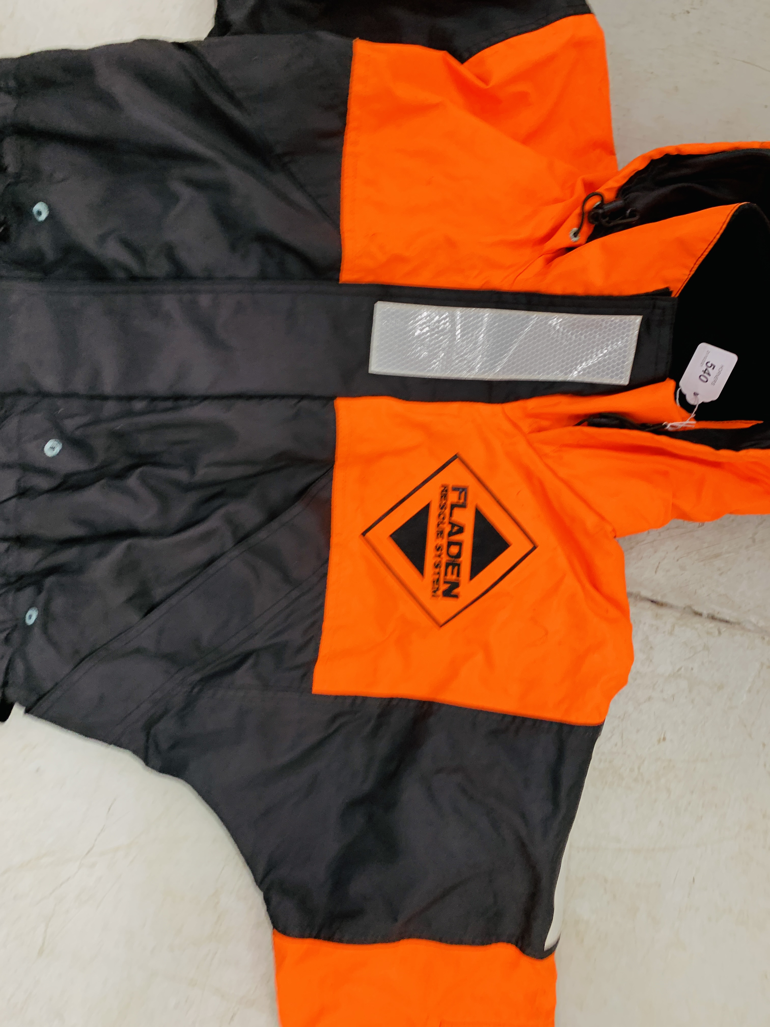 A FLADEN RESCUE SYSTEM FULL BODY SUIT SIZE LARGE (ORANGE AND BLACK) - Image 2 of 3