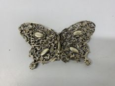 A SILVER FILIGREE BUTTERFLY BELT BUCKLE