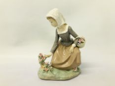 LLADRO PORCELAIN COLLECTORS FIGURE "COUNTRY FLOWERS" FLOWER A/F HEIGHT 20CM (MODEL 5073)