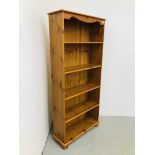 MODERN HONEY PINE 5 TIER BOOK SHELF W 77CM, D 27CM,