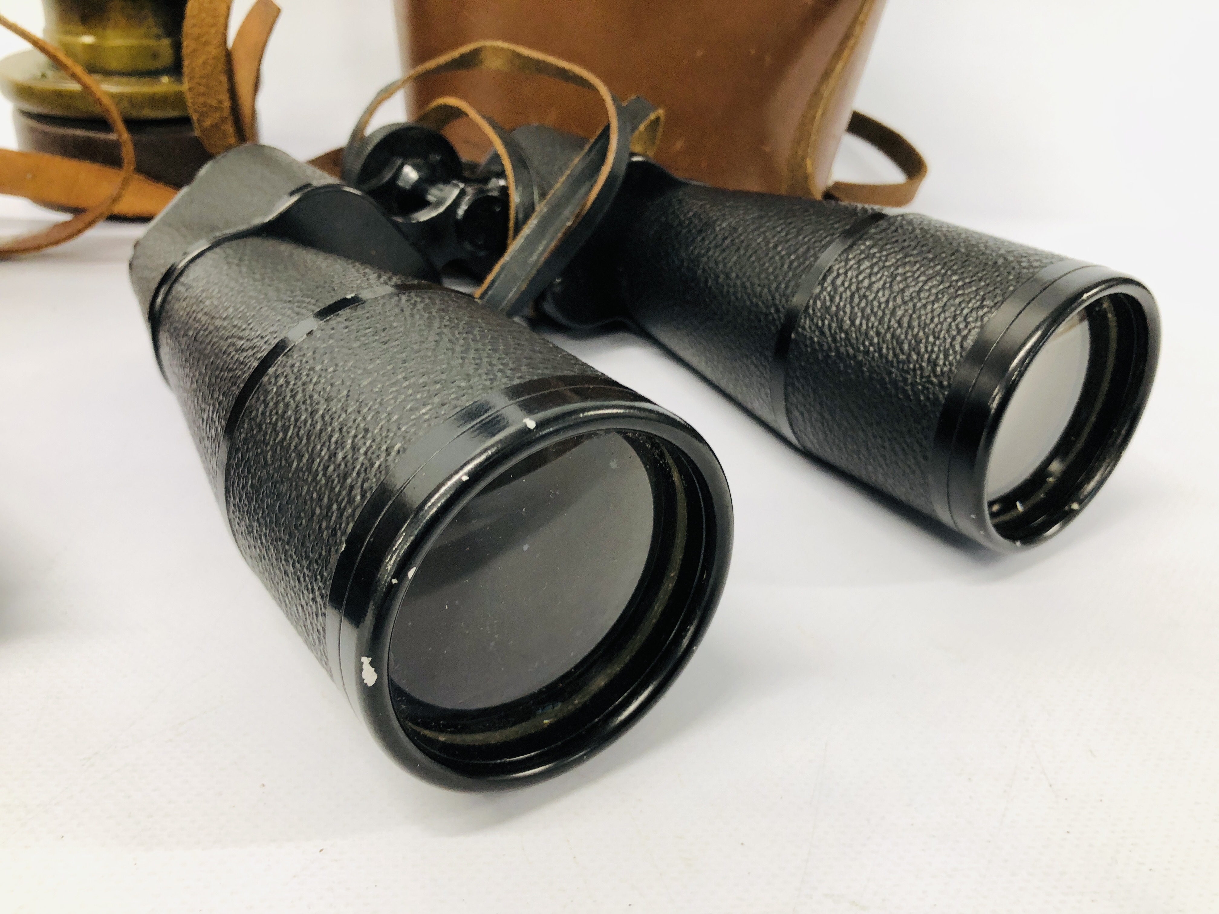 PAIR OF VINTAGE FIELD BINOCULARS IN FITTED BROWN LEATHER CASE MARKED "W. - Image 2 of 14