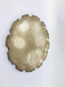 AN INDIAN SILVER SALVER WITH RAISED PIE CRUST EDGE BEARING MAKERS HALL MARKS COOKE & KELVEY -