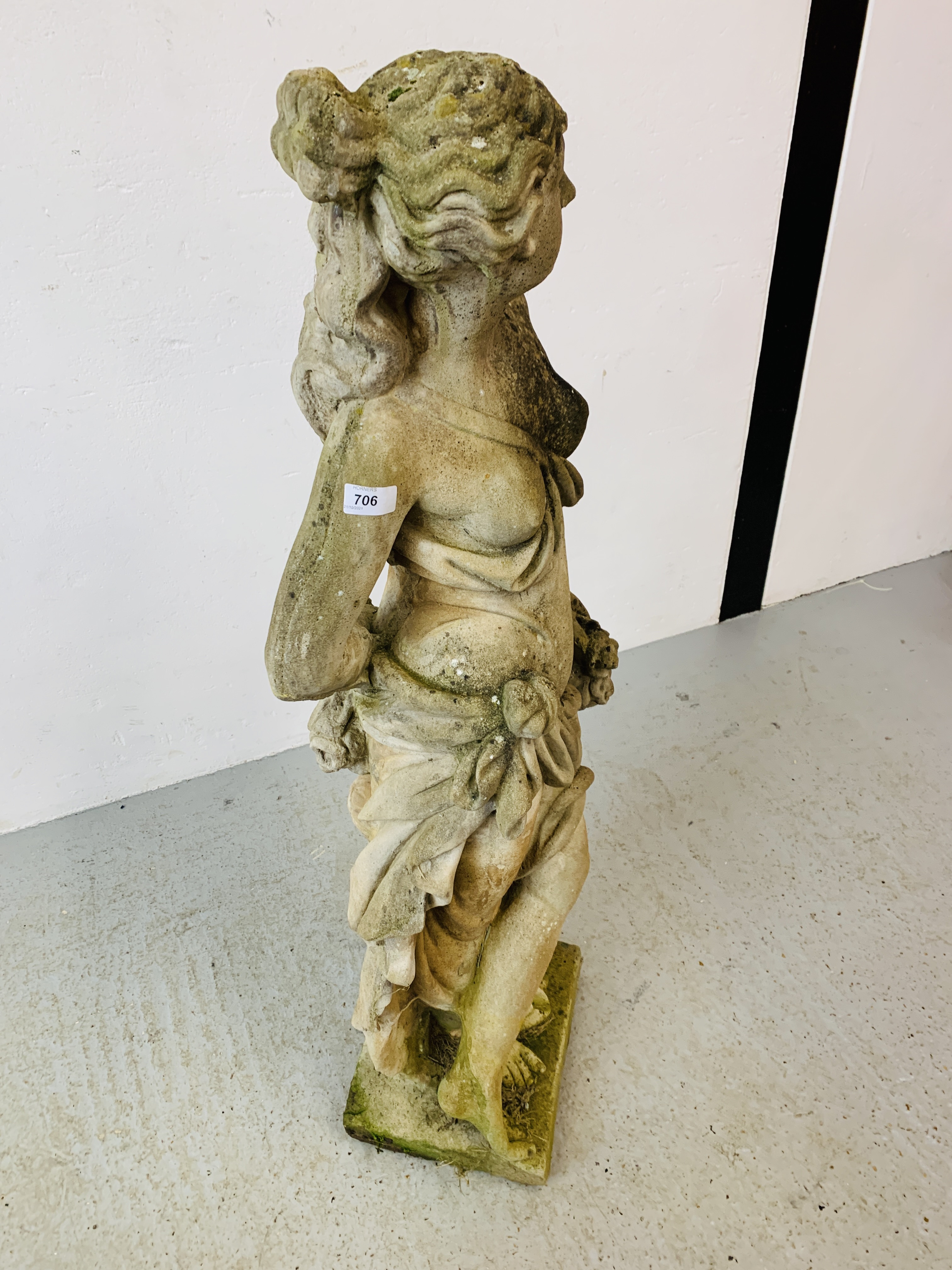 STONEWORK GARDEN CLASSICAL FEMALE FIGURE - HEIGHT 120CM. - Image 6 of 11