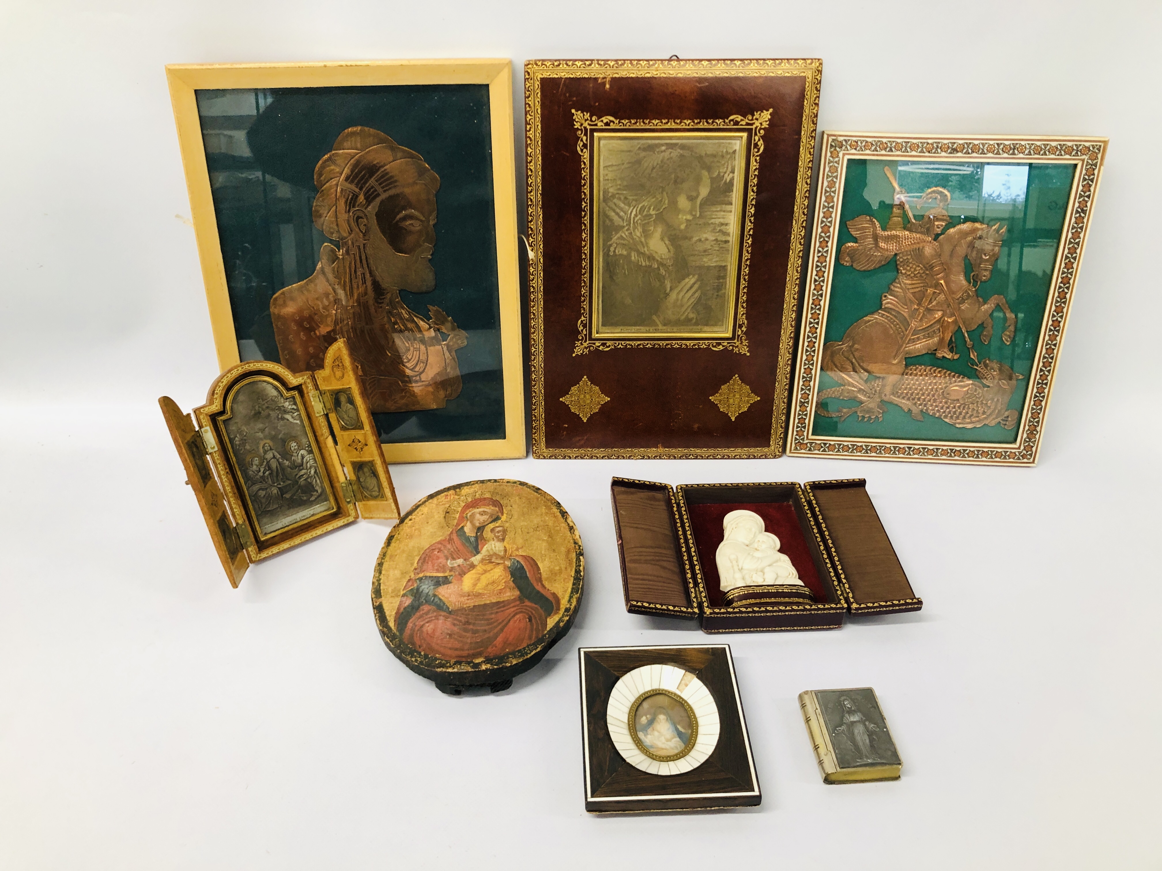 COLLECTION OF VINTAGE MAINLY RELIGIOUS ITEMS TO INCLUDE FRAMED MINIATURE ROSARY BEADS AND TIN,