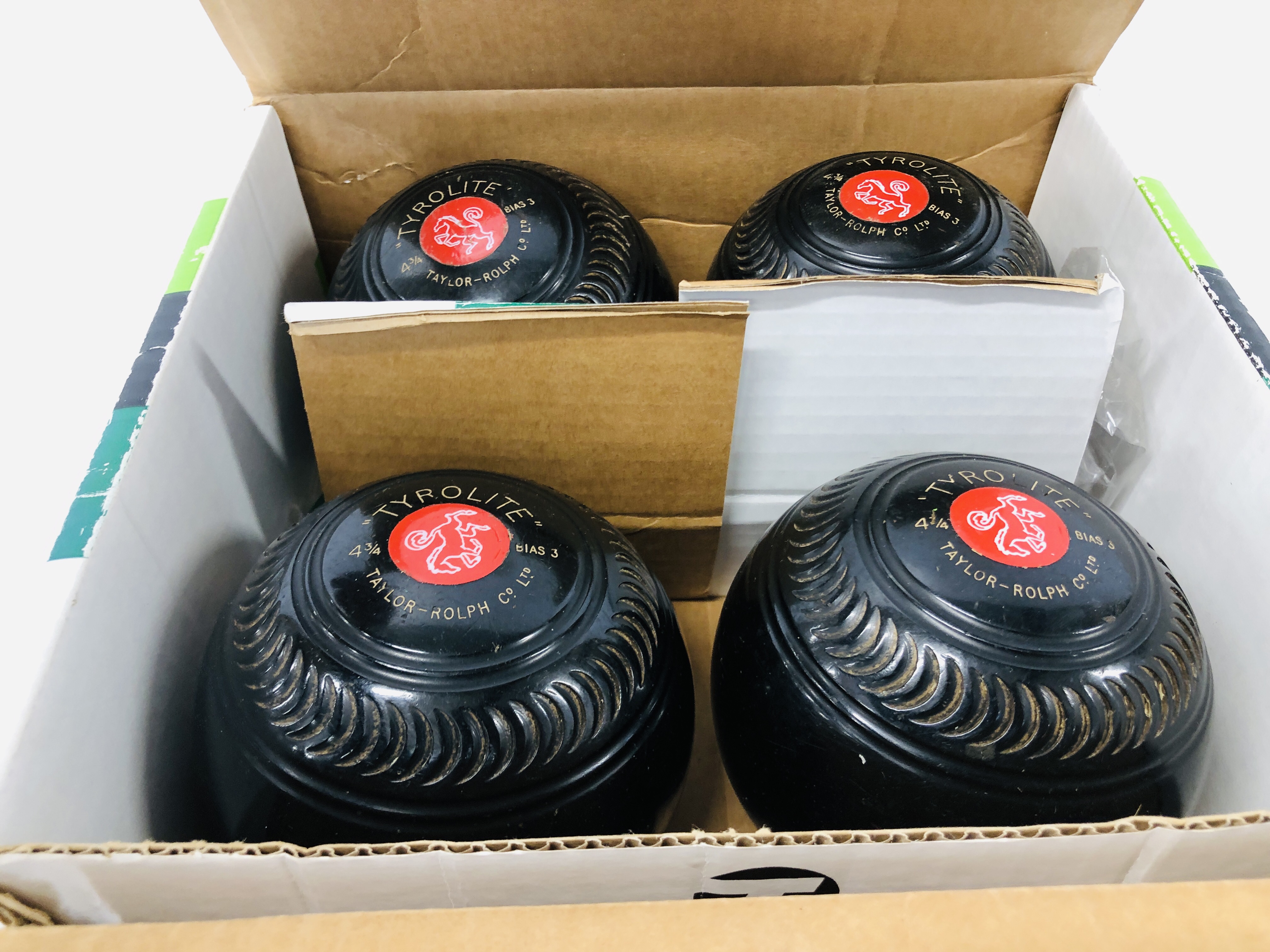 2 SETS OF 4 HENSILITE LAWN BOWLS (TAYLOR-ROLPH TYROLITE 4 & ¾ BIAS 3 AND ALMARK CRUSADOR SIZE 1H) - Image 7 of 7