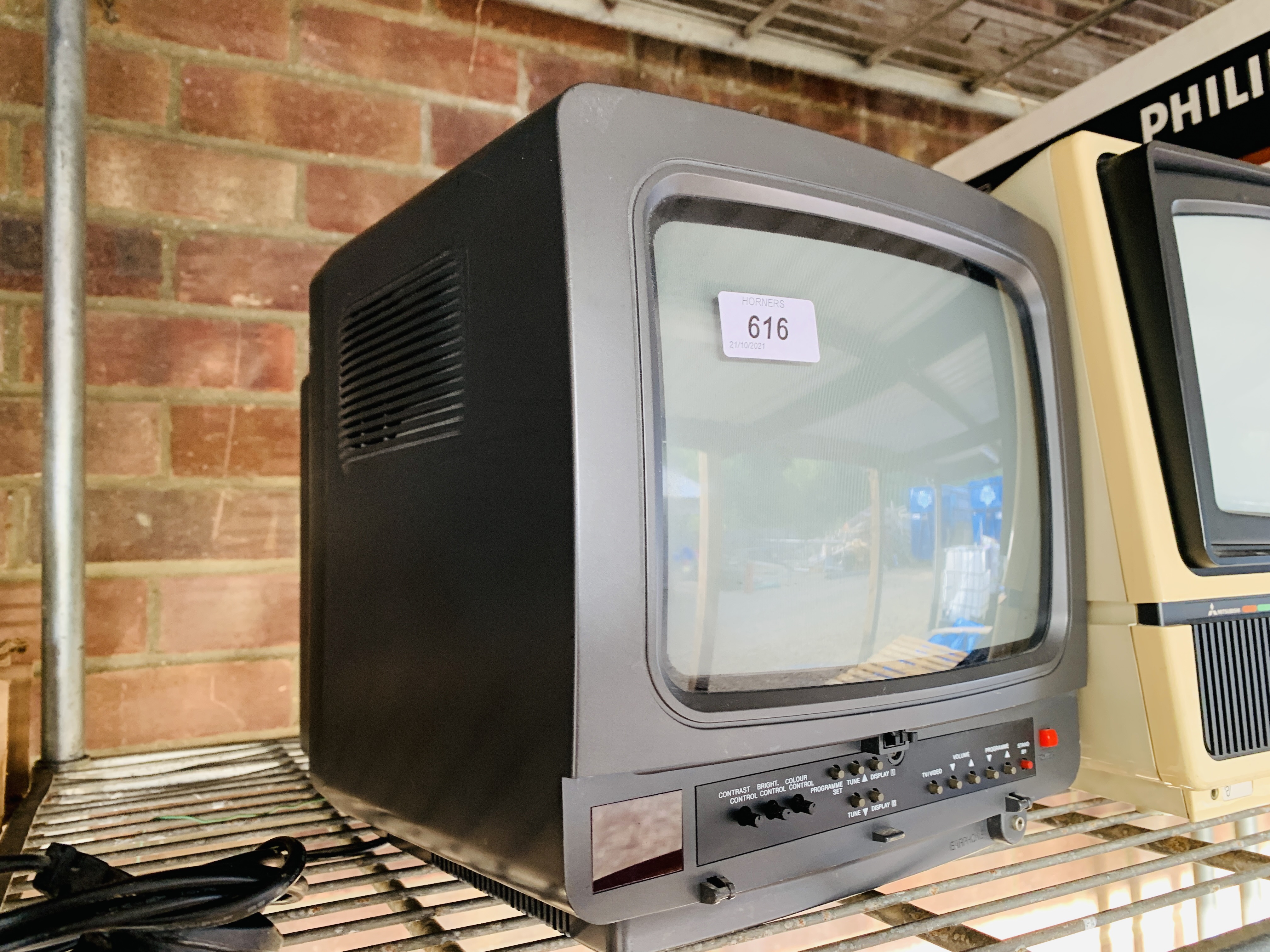 A MATSUI 1091 RETRO TV, - Image 2 of 4