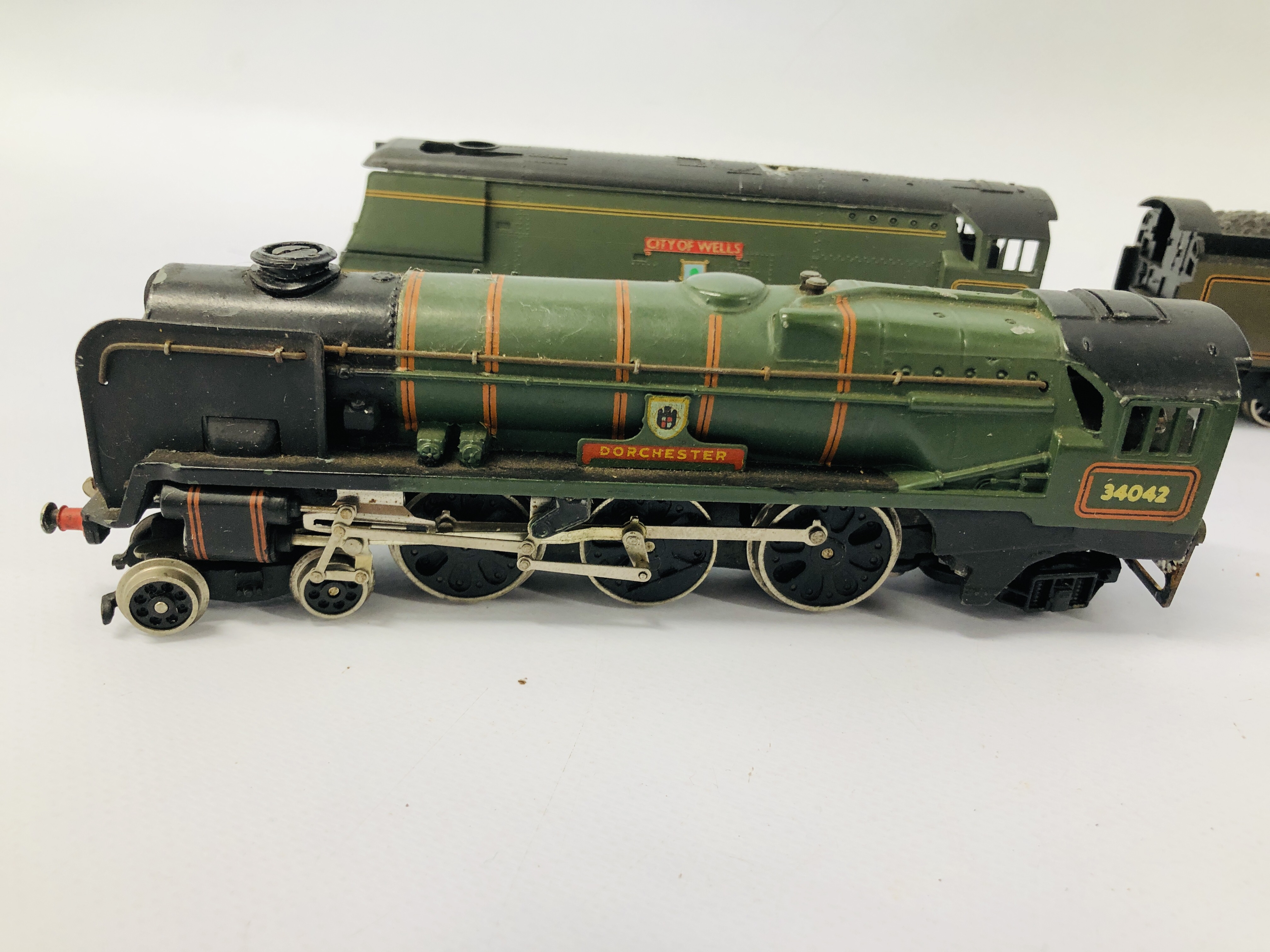 3 X WRENN 00 GAUGE LOCOMOTIVES AND TENDERS TO INCLUDE CITY OF WELLS, - Image 4 of 14