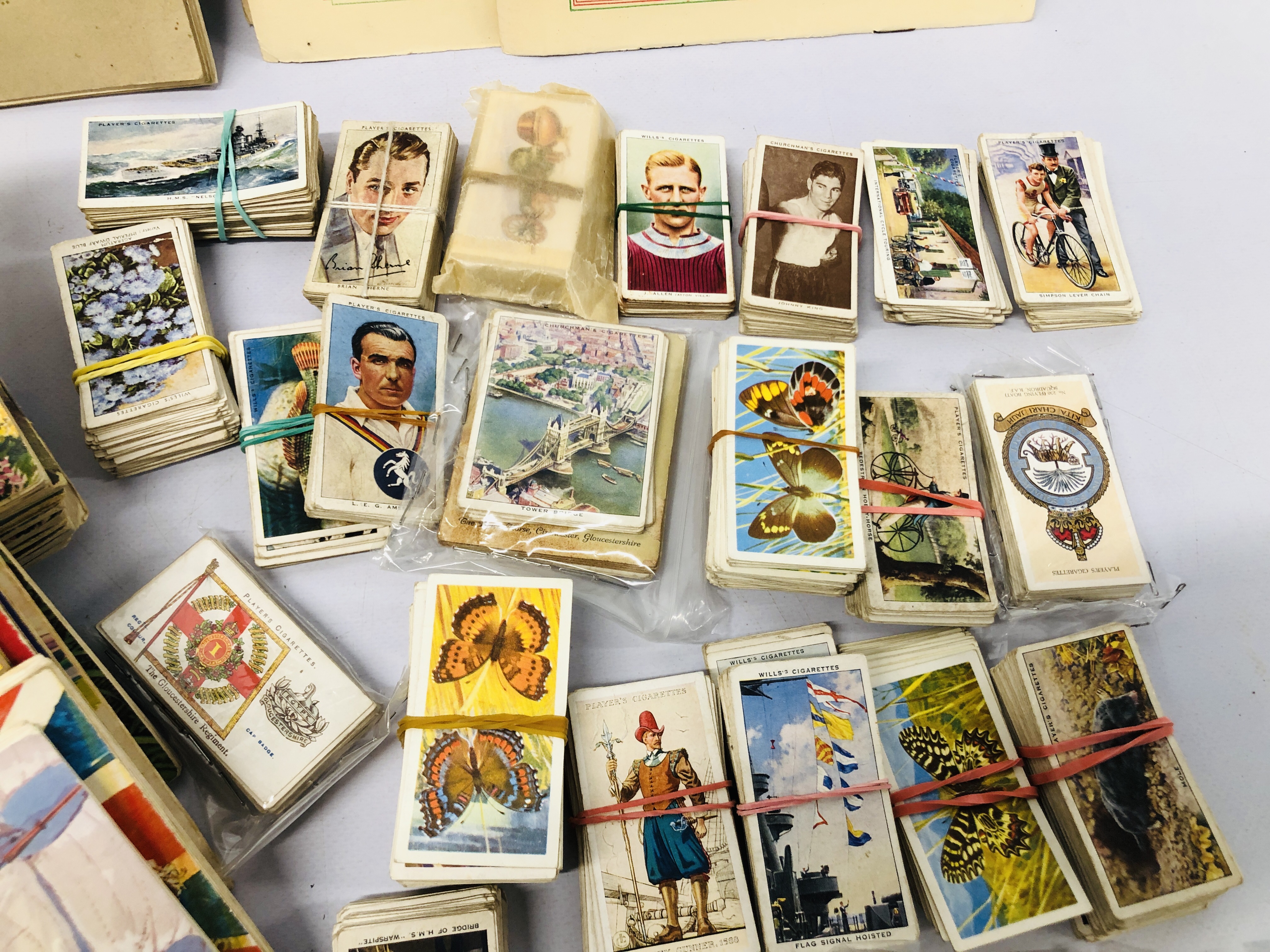 BOX OF VINTAGE TEA AND CIGARETTE CARDS MAINLY IN ALBUMS, INCLUDING FOOTBALL, SPACE ETC. - Image 7 of 7