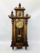A VICTORIAN HANGING WALL CLOCK, THE MOVEMENT STRIKING ON A GONG. H - OVERALL APPROX 90CM.