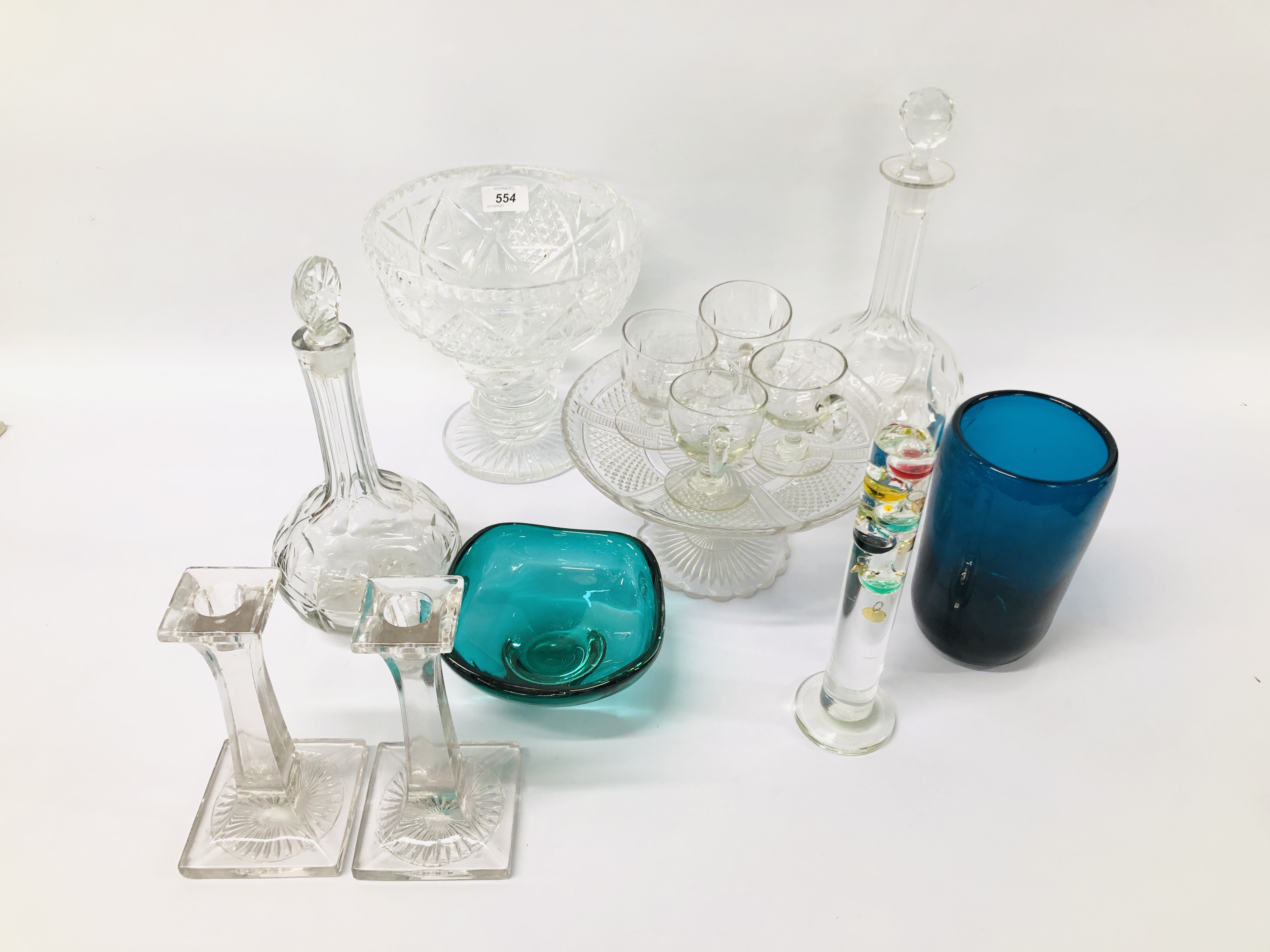 COLLECTION OF GLASSWARE TO INCLUDE VINTAGE DECANTERS, CAKE STAND, BLUE GLASS VASE,