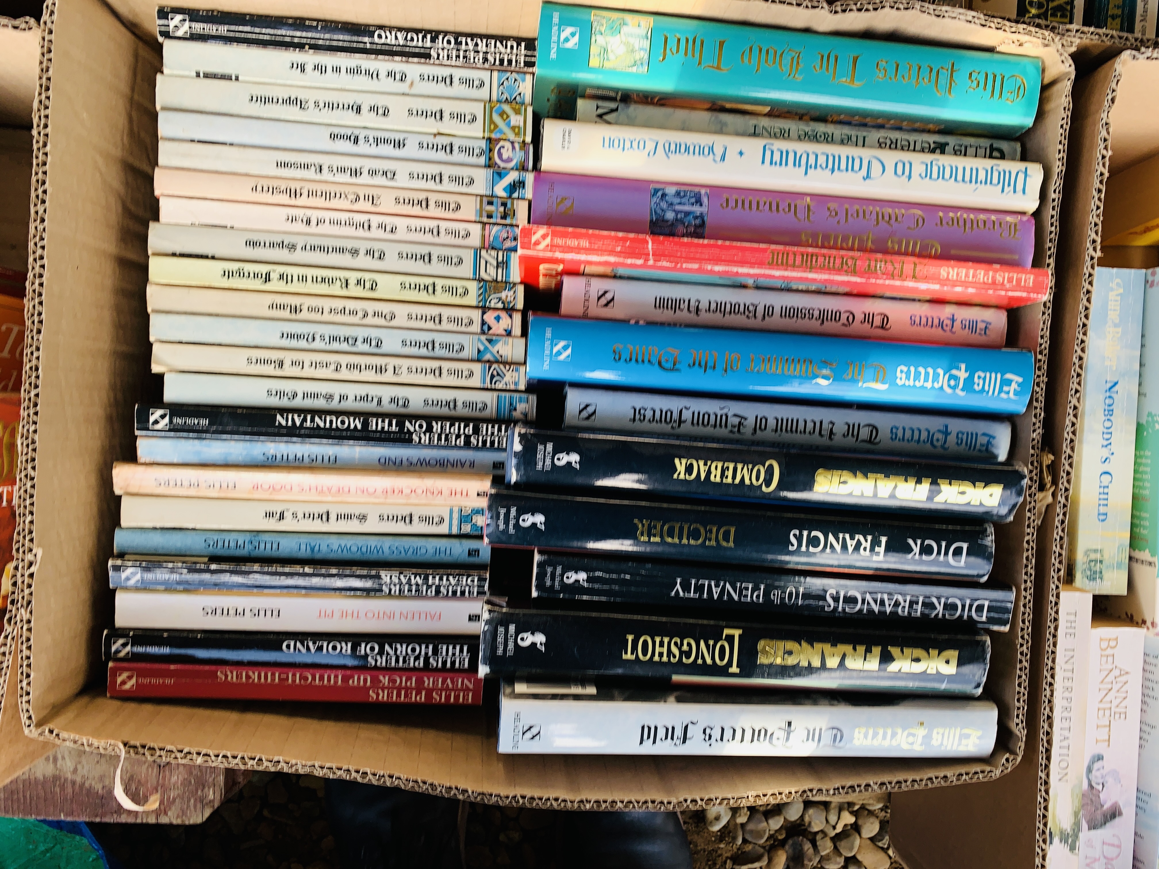 11 BOXES OF ASSORTED BOOKS - Image 9 of 15