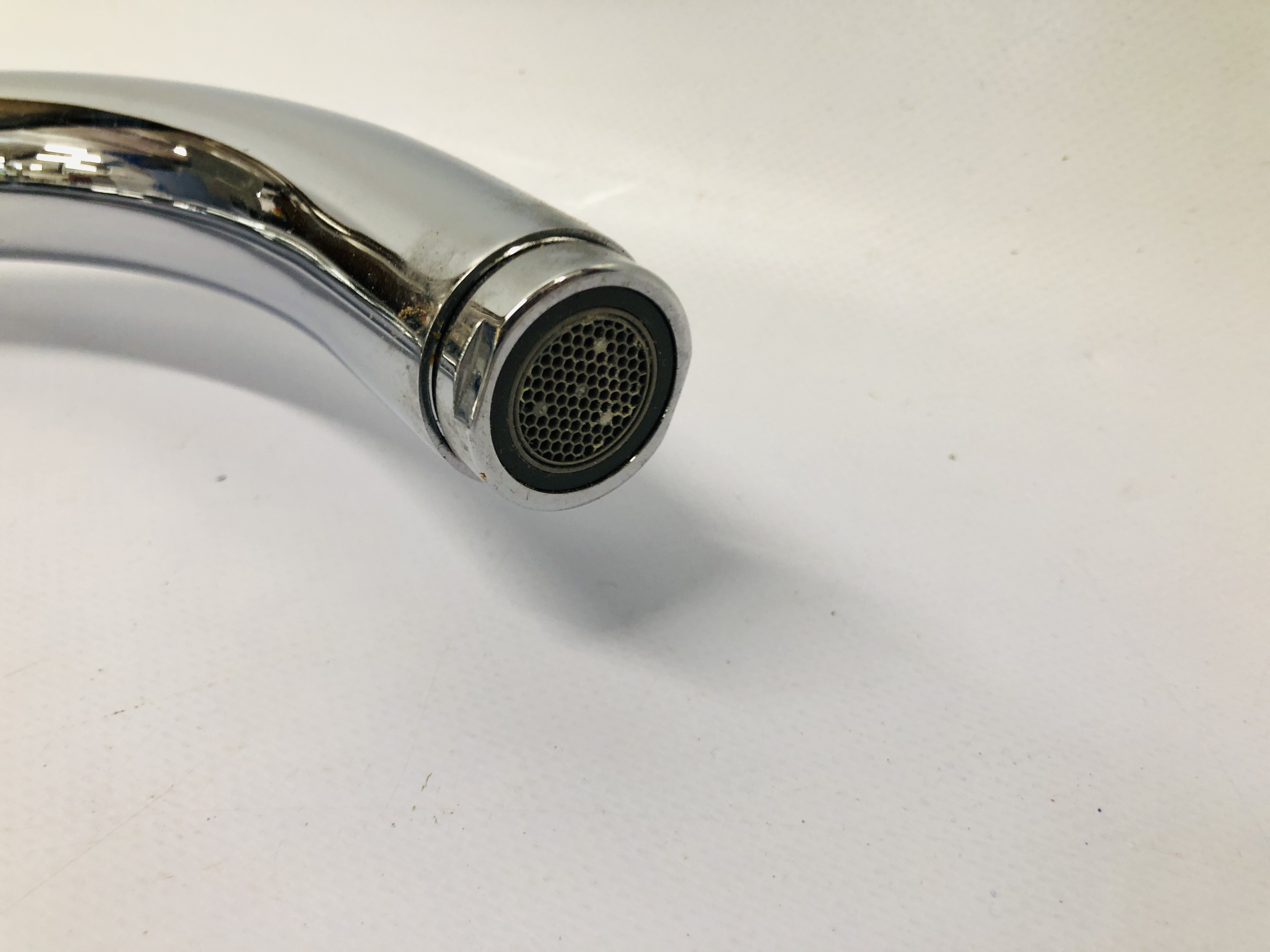 A GROHE KITCHEN MIXER TAP WITH BOILING WATER TAP (USED) - Image 6 of 11