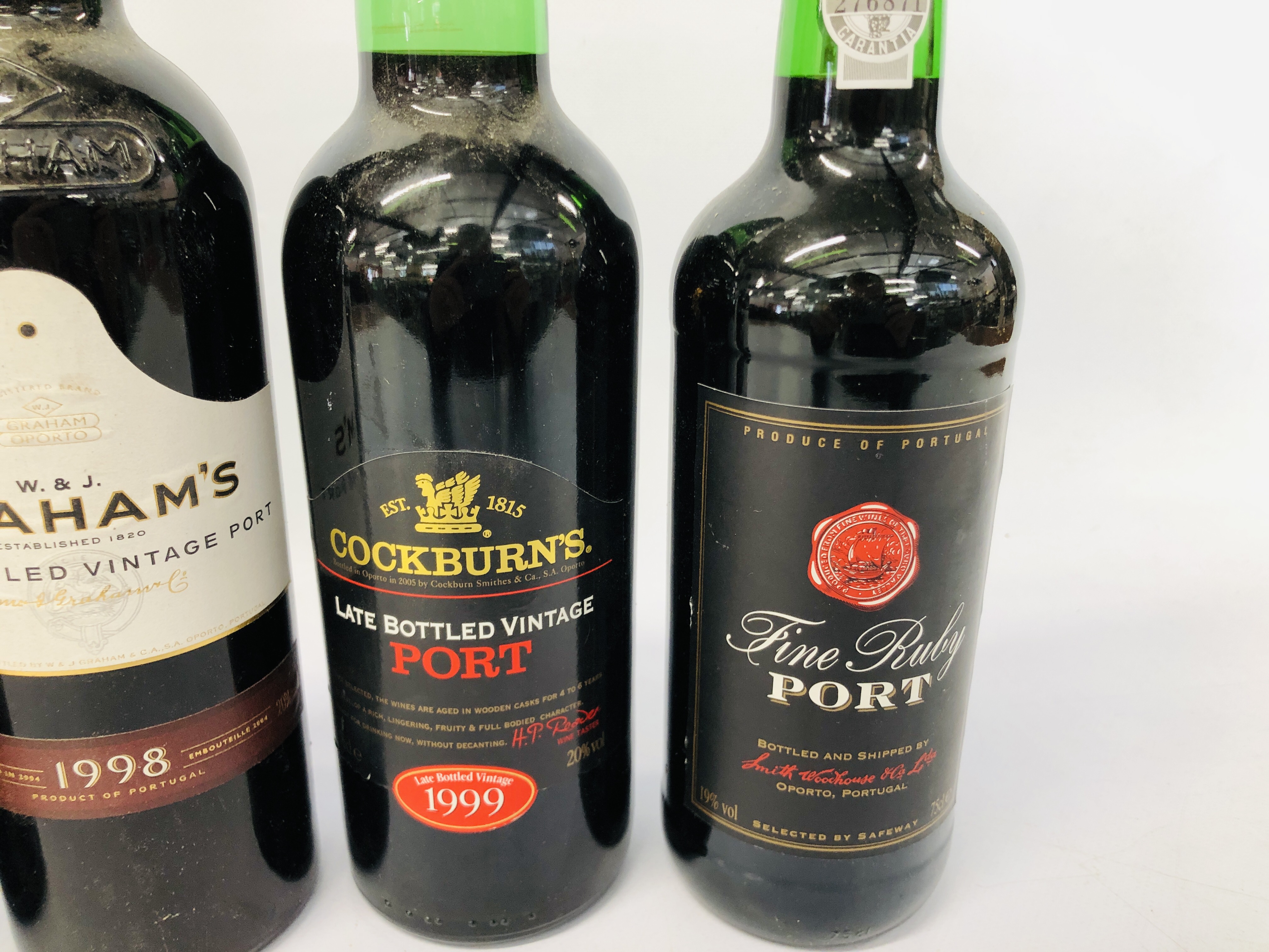 5 X BOTTLES OF PORT - TO INCH 750ML GRAHAMS' 1998 LBV, COCKBURNS 1999 LBV, - Image 2 of 3