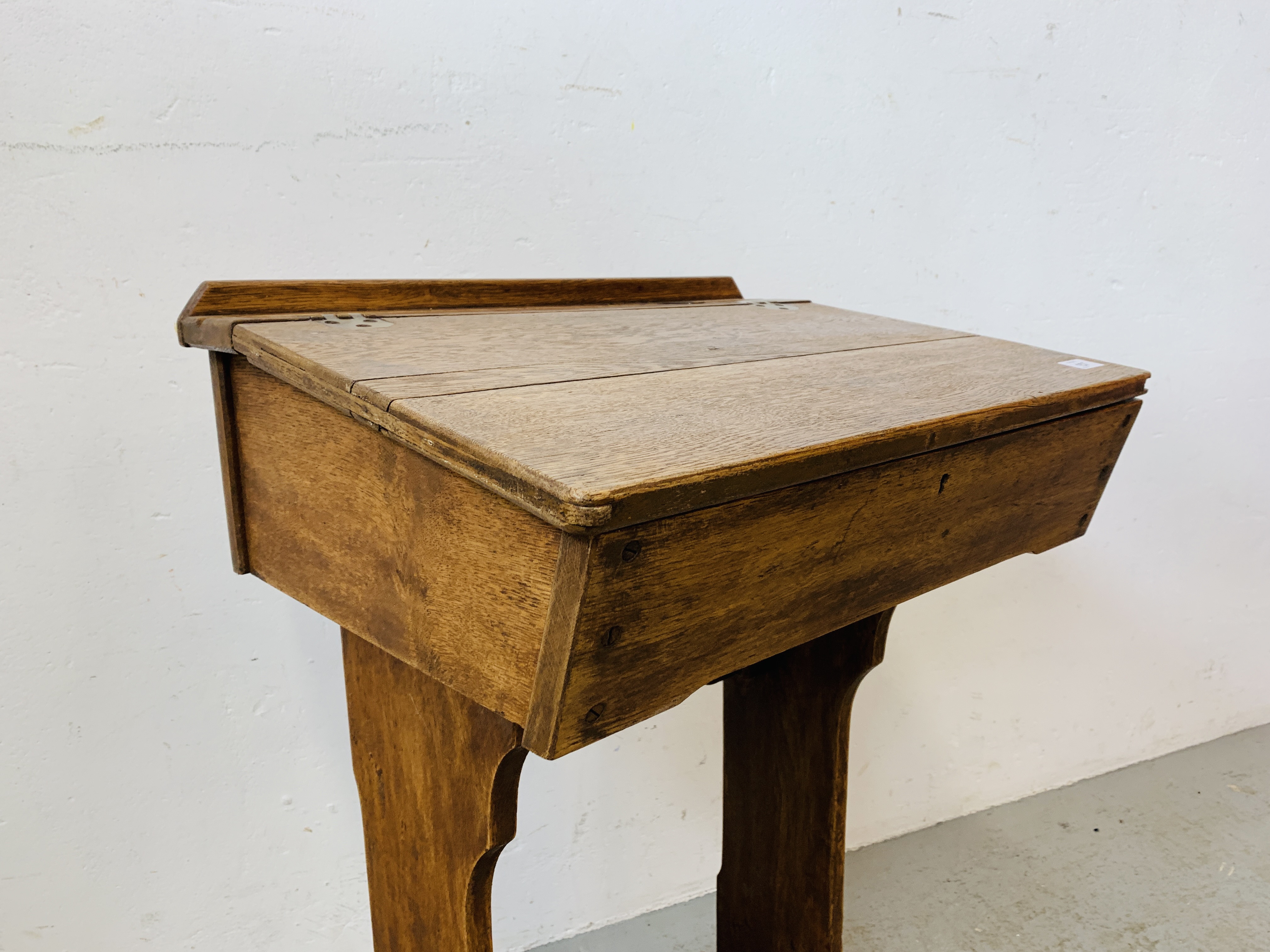 A VINTAGE OAK SCHOOL DESK - Image 3 of 8