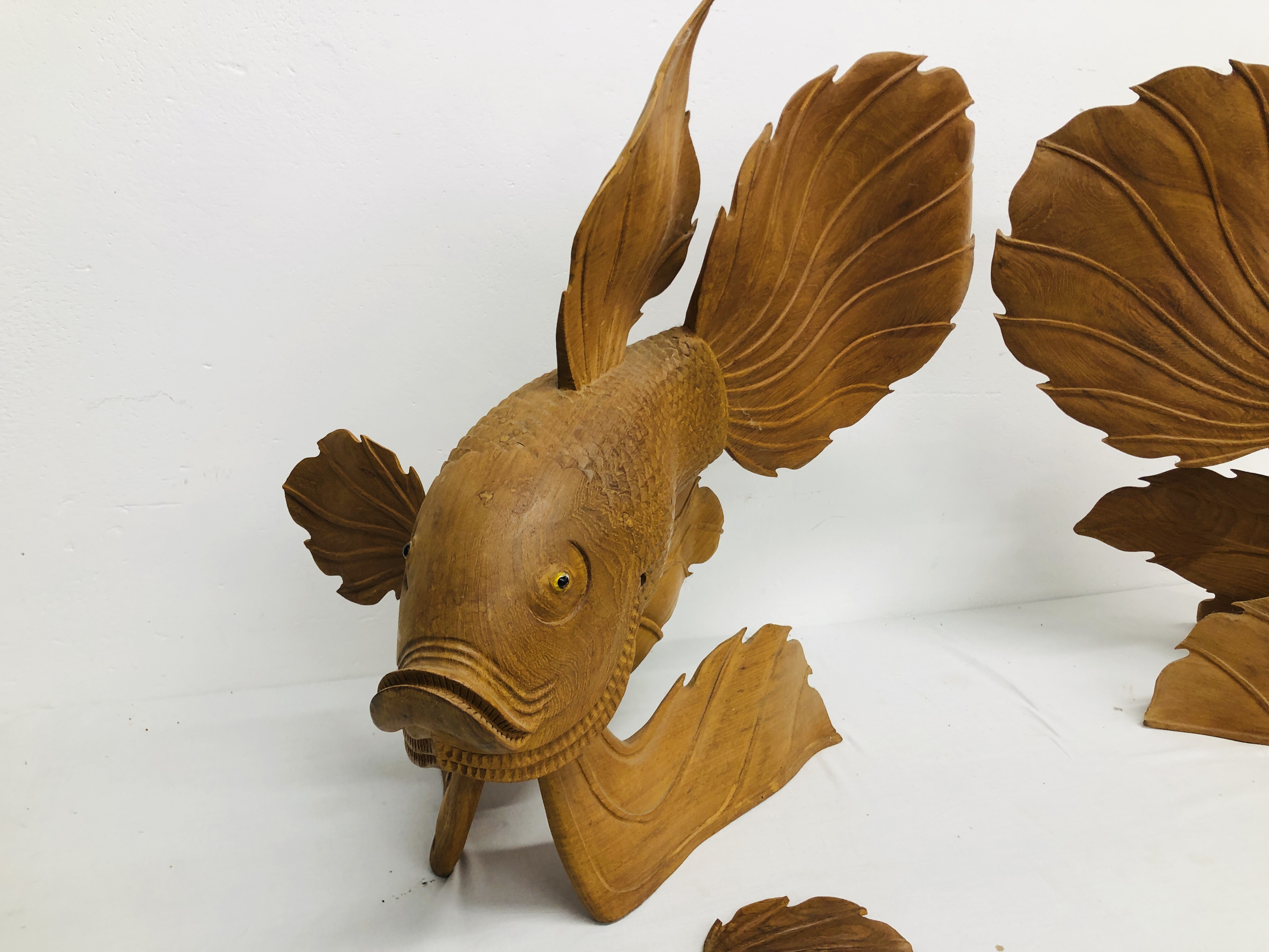 2 X LARGE CARVED TEAK WOOD FISH ORNAMENTS - EACH HEIGHT 58CM. LENGTH 65CM. - Image 2 of 10