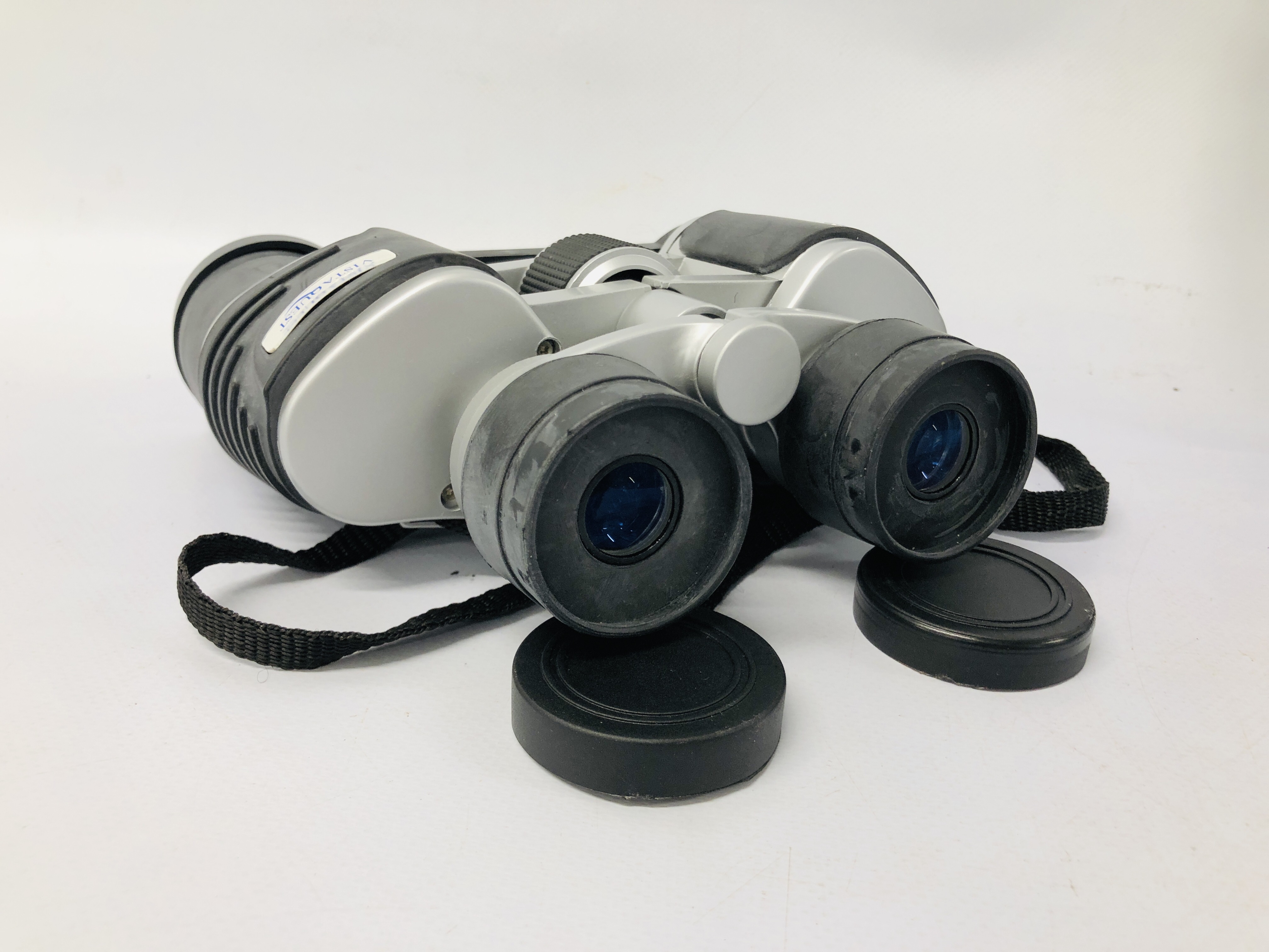 PAIR OF BRESSER 8 X 40 BINOCULARS WITH CASE ALONG WITH A PAIR OF VISTA QUEST BINOCULARS AND CASE - Image 10 of 11