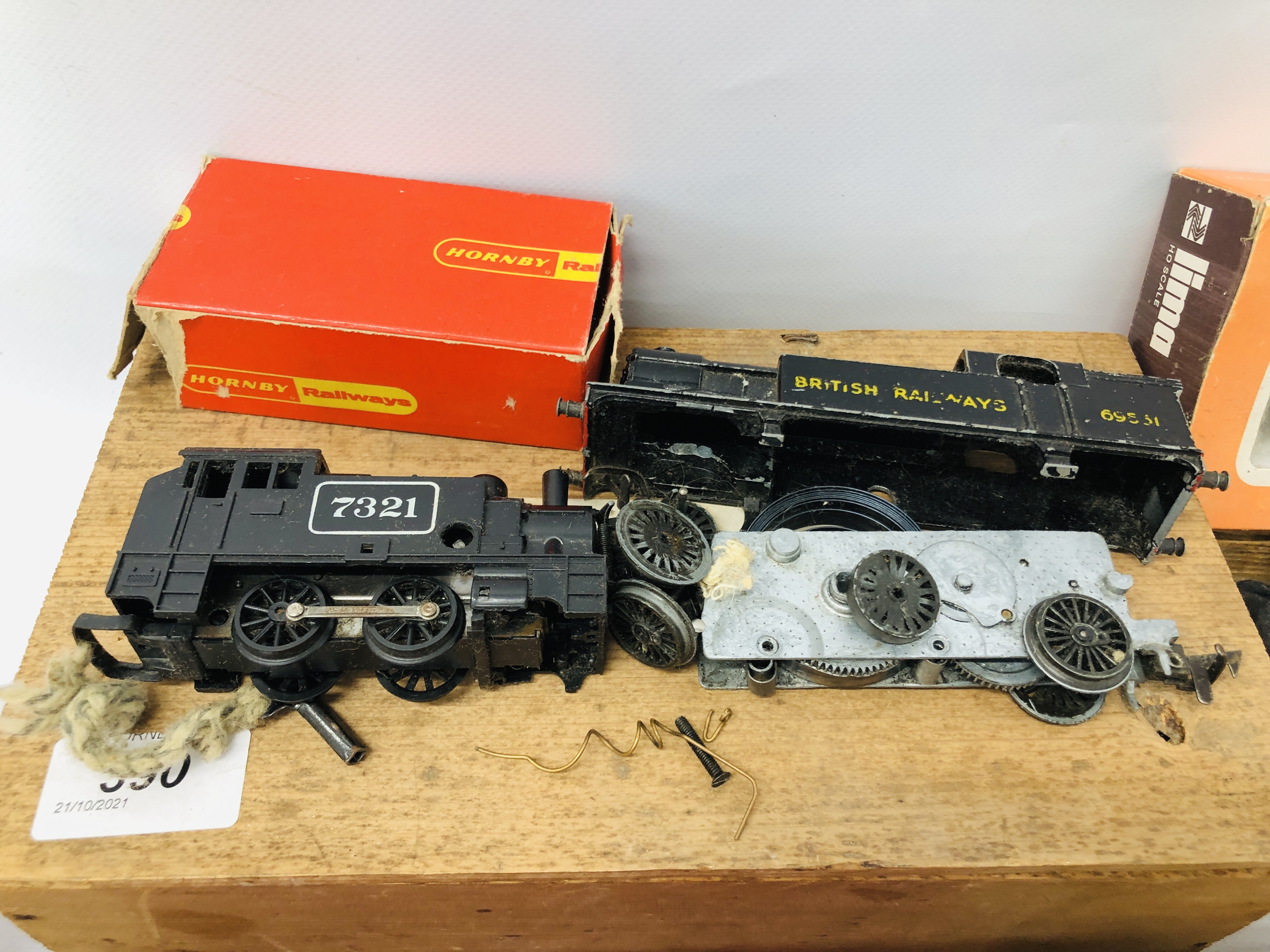 COLLECTION OF 00 GAUGE TRI-ANG HORNBY, LOCOMOTIVES, - Image 12 of 14