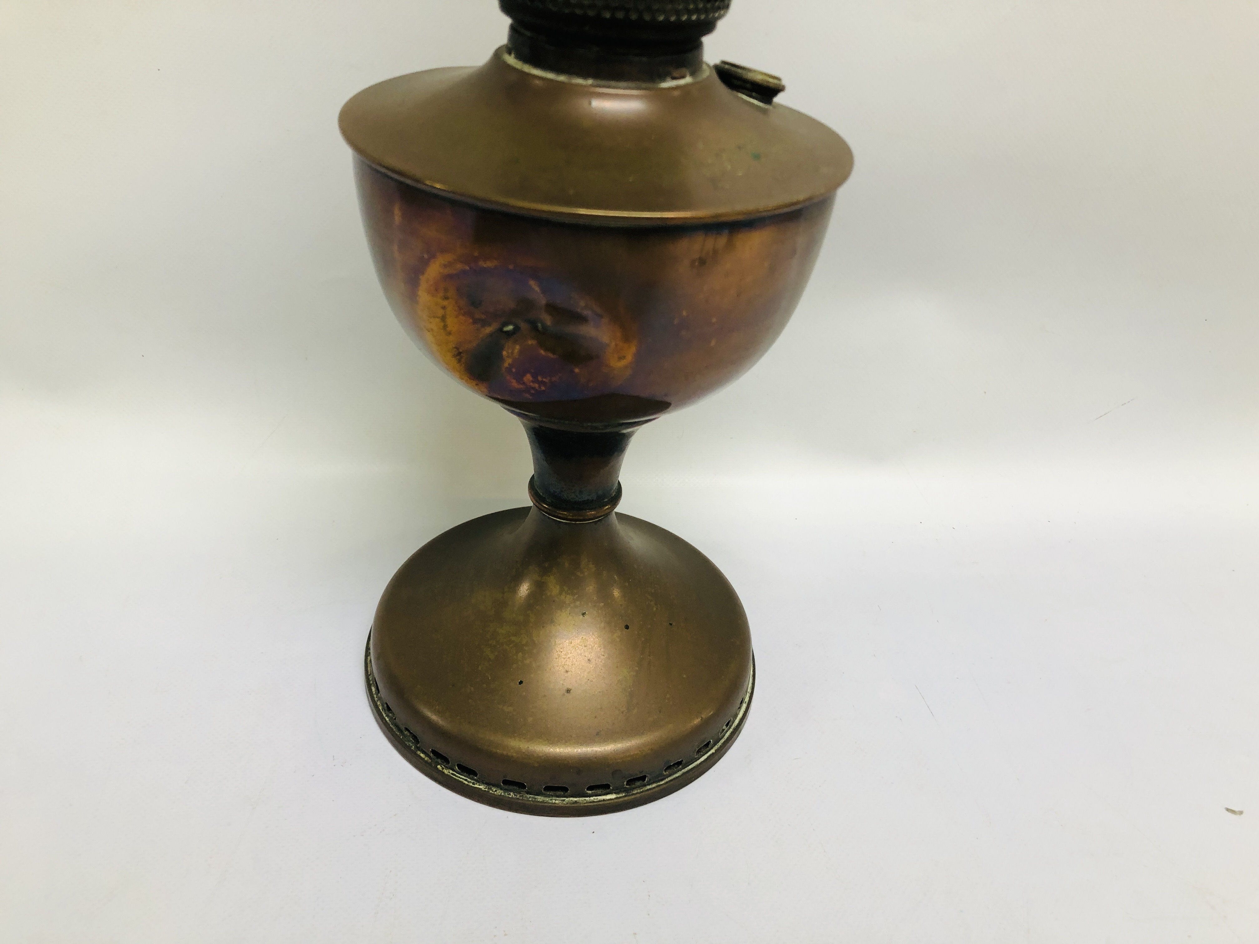 A COPPER OIL LAMP NO SHADE A/F, 2 X PAIRS OF SILVER PLATED CANDLESTICKS, - Image 15 of 17